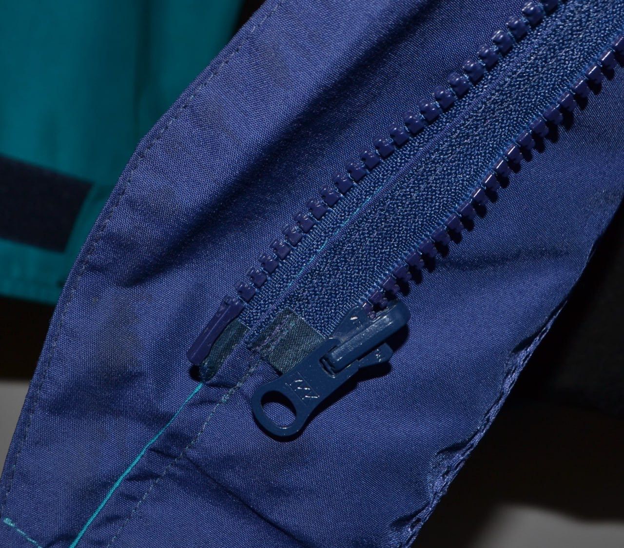 Berghaus × Vintage Vintage Berghaus Gore-Tex Jacket Windbreaker Women’s Size 12 Size L / US 10 / IT 46 - 11 Thumbnail
