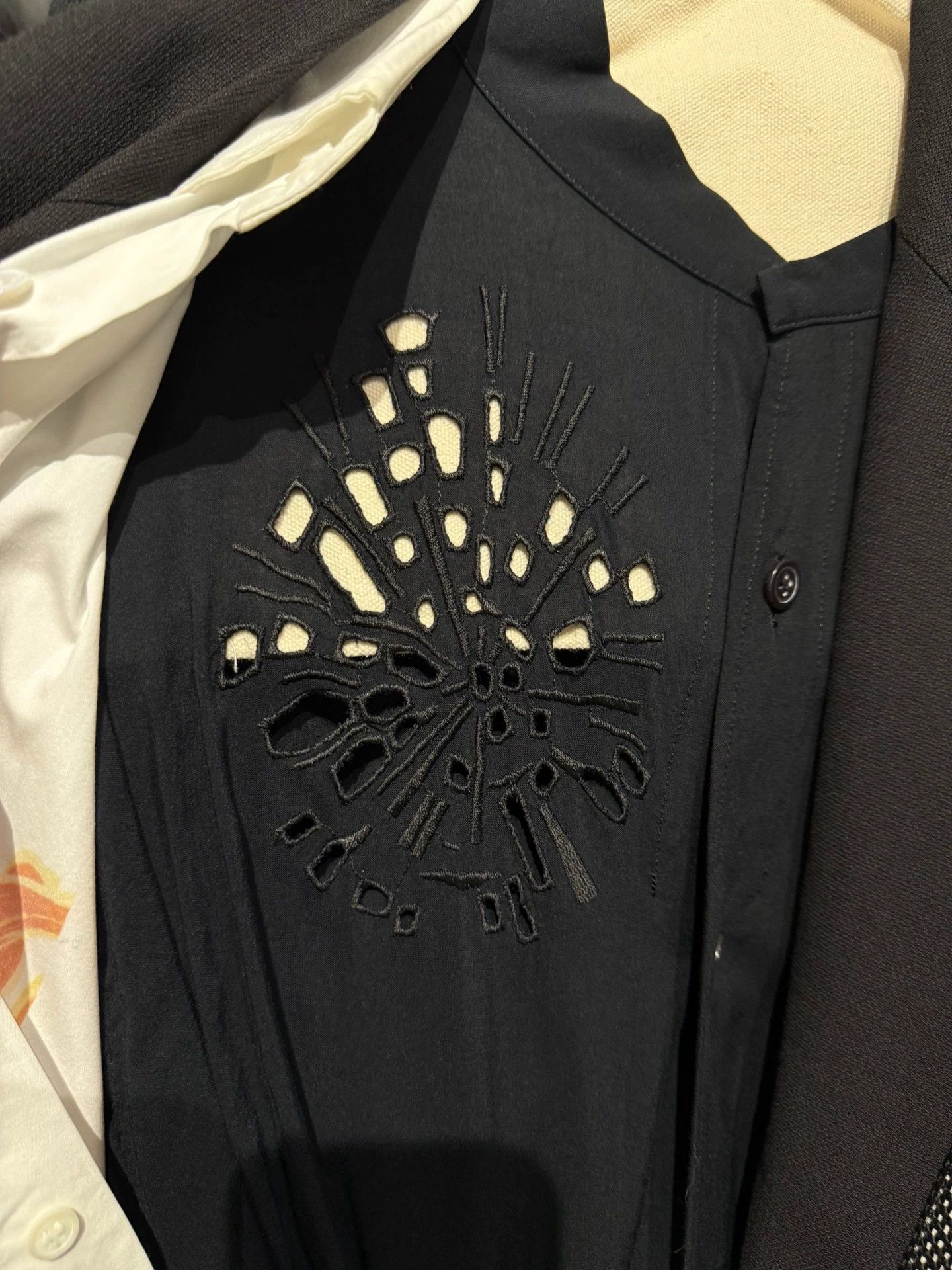 Yohji Yamamoto Yohji Yamamoto Firework Cutout Oversized Light SS Shirt Size XS / US 0-2 / IT 36-38 - 4 Thumbnail