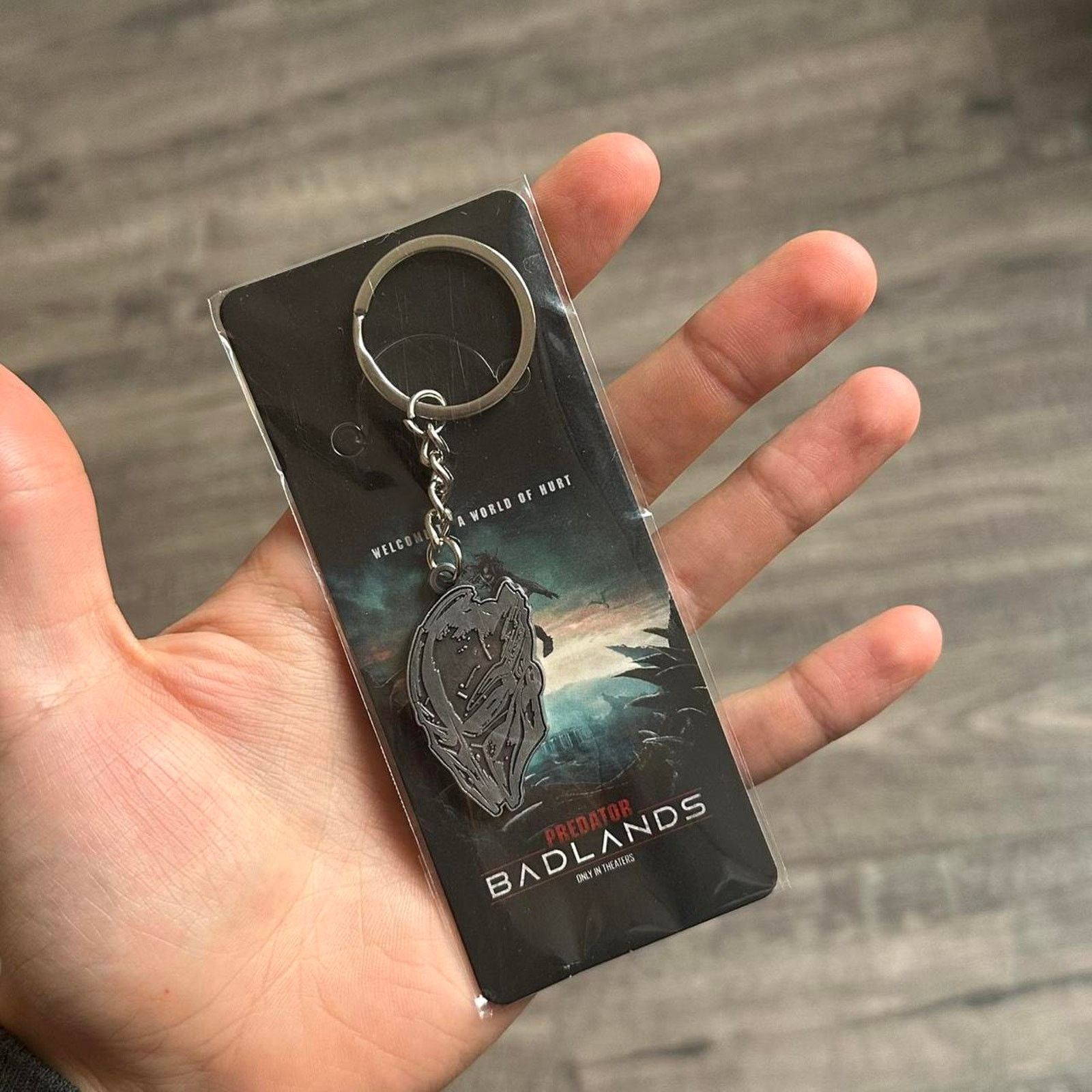 Other Predator Badlands IMAX 3D Collectible Keychain Movie Promo Size ONE SIZE - 2 Thumbnail