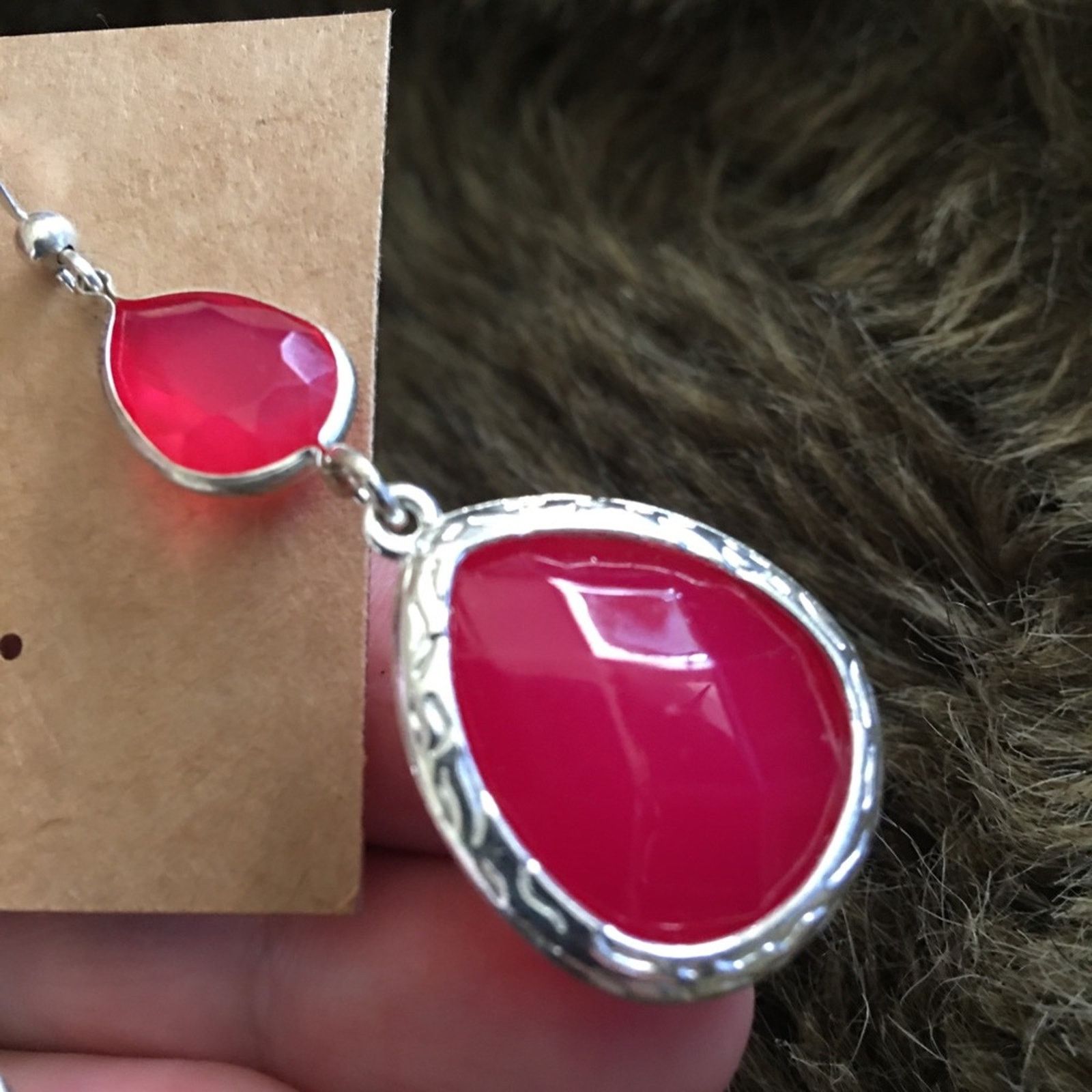 Jewelry Fuchsia pink faceted stone silver dangle earrings Size ONE SIZE - 3 Thumbnail