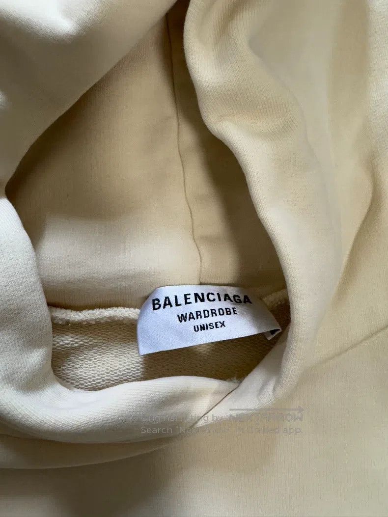 Balenciaga Balenciaga Beige Coke Embroidered Sweatshirt Size US S / EU 44-46 / 1 - 2 Thumbnail