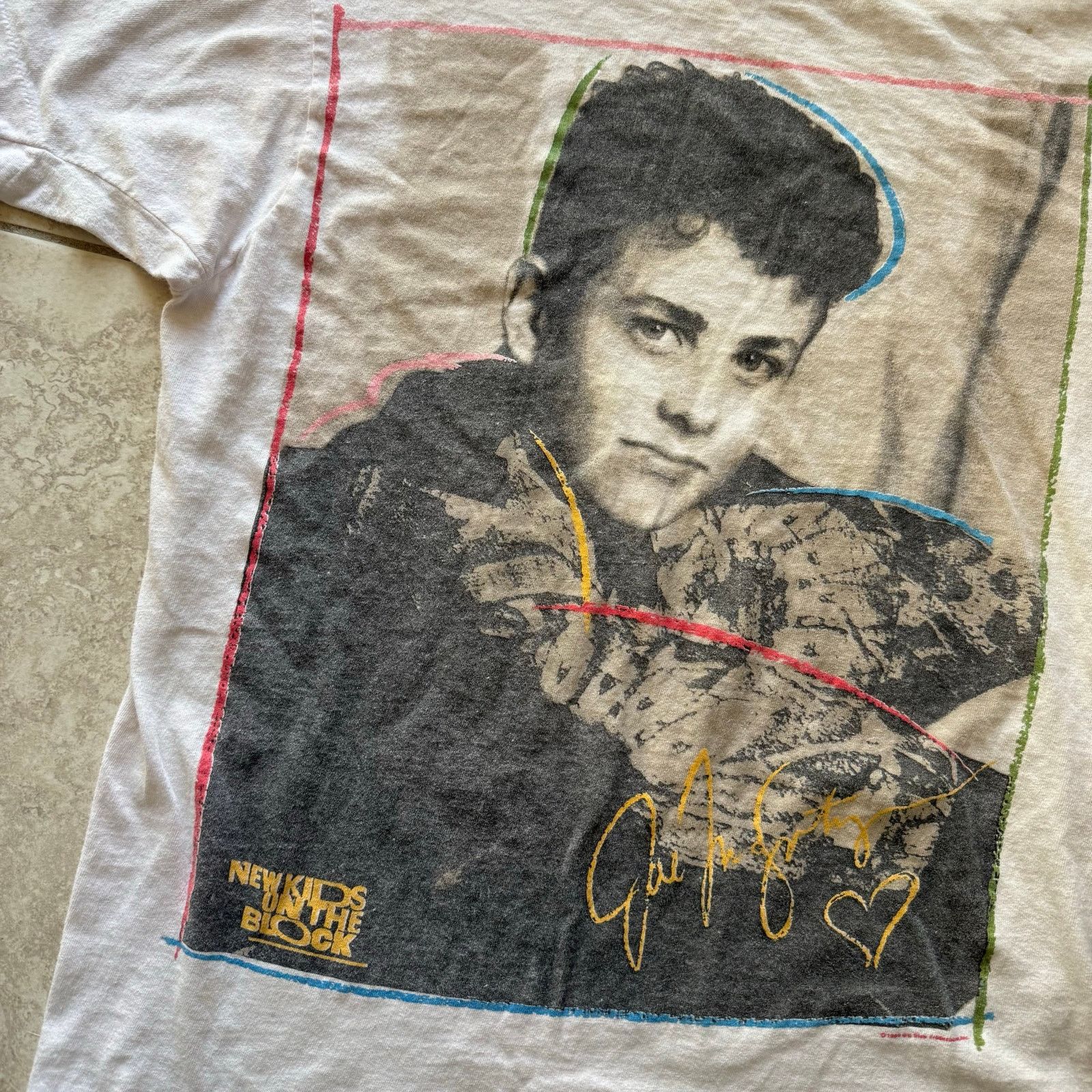 Vintage Vintage 80’s Joey McIntyre New Kids On The Block Band Tee Size US M / EU 48-50 / 2 - 2 Thumbnail
