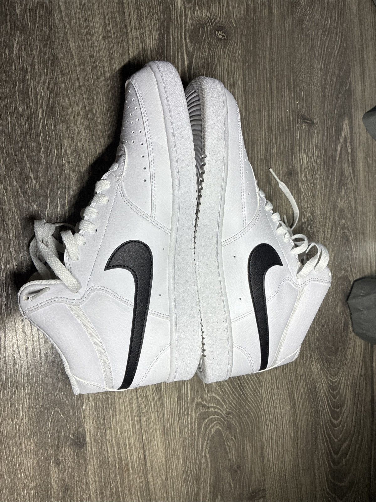 Nike NIKE COURT VISION MID Size US 10 / EU 43 - 4 Thumbnail