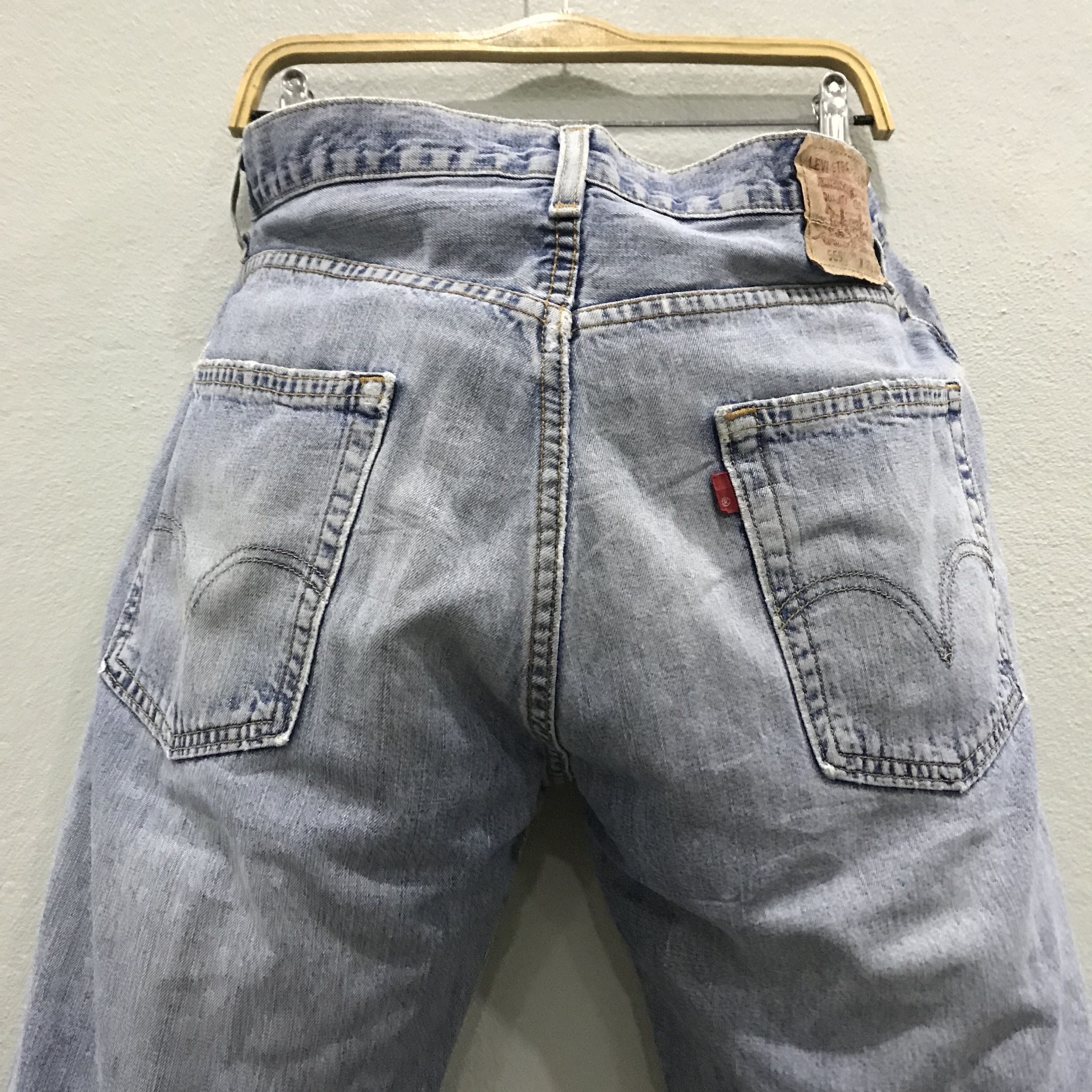 Levi's Vintage Levi’s 569 Loose Straight Light Wash Distressed Size US 34 / EU 50 - 10 Thumbnail