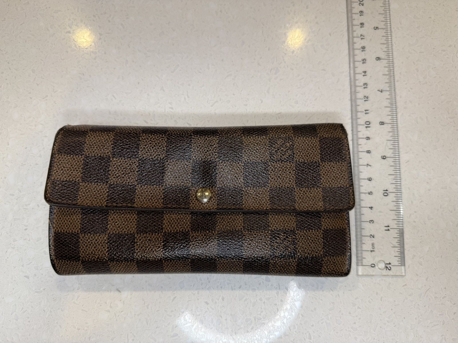 Louis Vuitton Louis Vuitton Damier Ebene Sarah Wallet – Timeless Elegance Size ONE SIZE - 12 Thumbnail