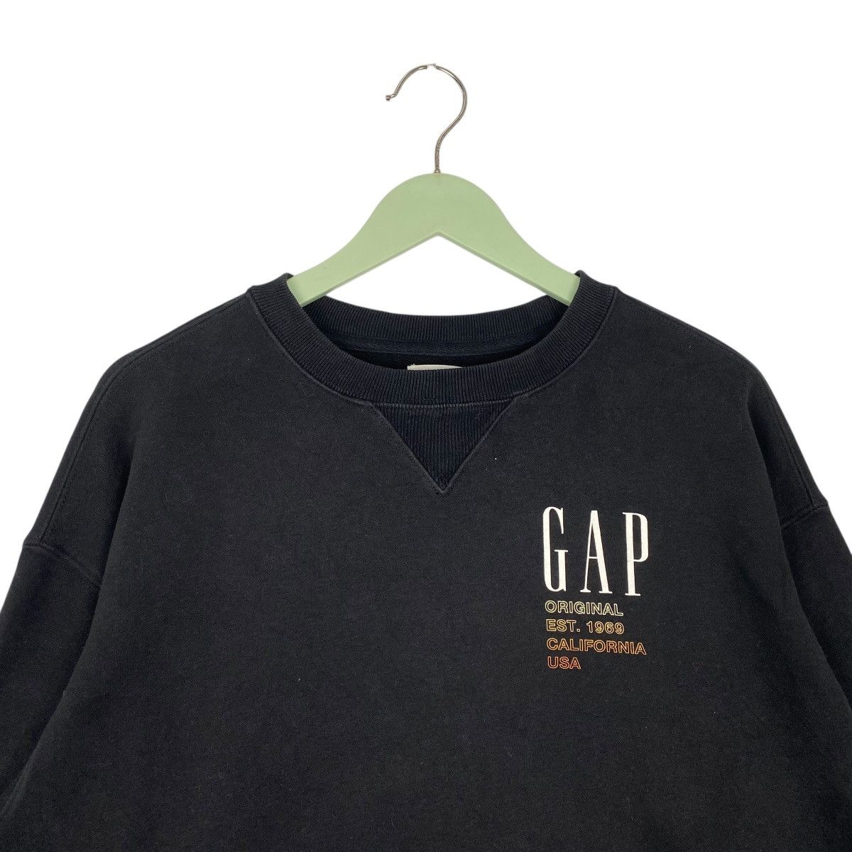 Vintage Vintage Gap Big Logo Printed Black Pullover Jumper Size M Size US M / EU 48-50 / 2 - 8 Thumbnail