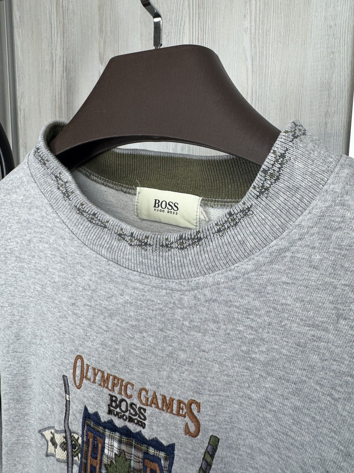 Hugo Boss Boss Hugo Boss Olympic Games Canada vintage 90s sweatshirt Size US L / EU 52-54 / 3 - 7 Thumbnail