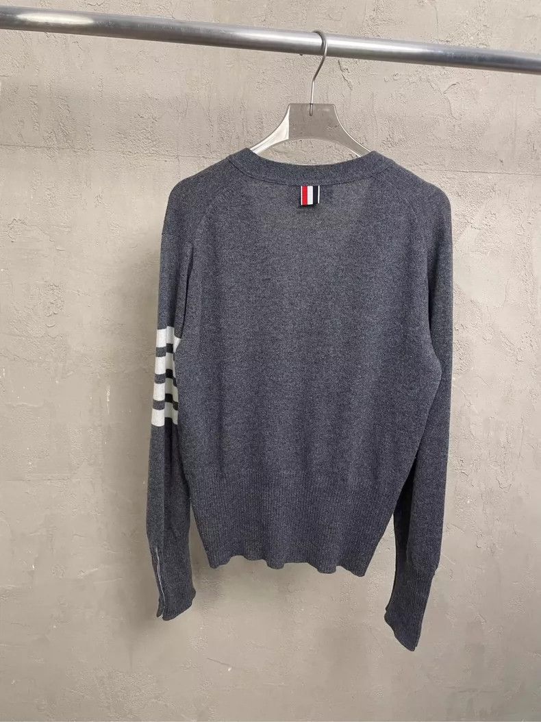 Thom Browne Thom browne Gray four-striped cashmere cardigan jacket 2504 Size US XS / EU 42 / 0 - 2 Thumbnail