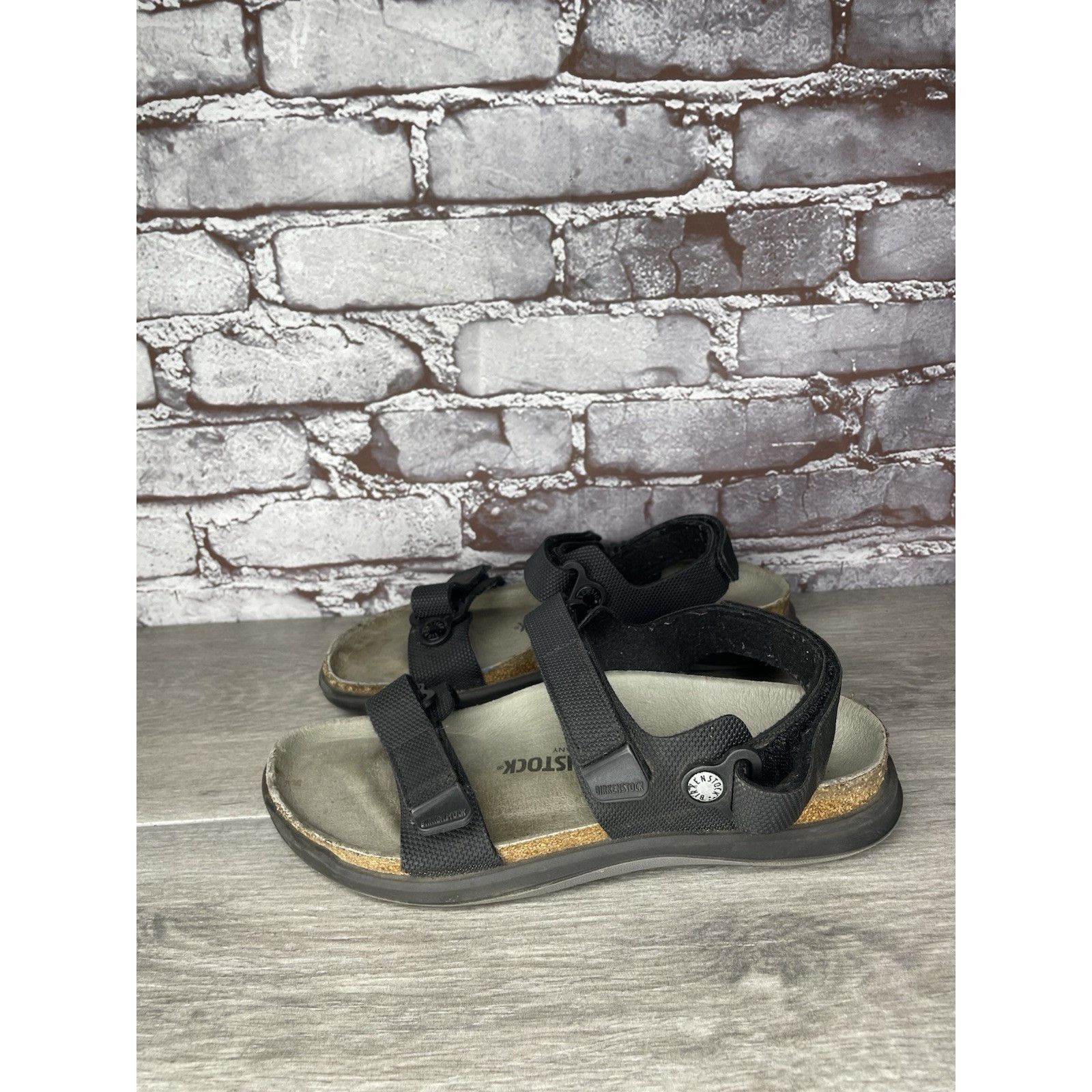 Birkenstock Birkenstock Kalahari Black Cross Country Strap Sandals Women Size US 8 / IT 38 - 19 Thumbnail