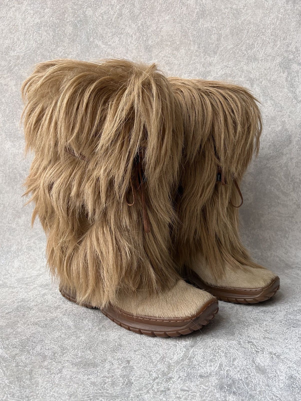 Japanese Brand Y2K Vintage Real Fur Fluffy Winter Boots Size US 7 / IT 37 - 7 Thumbnail