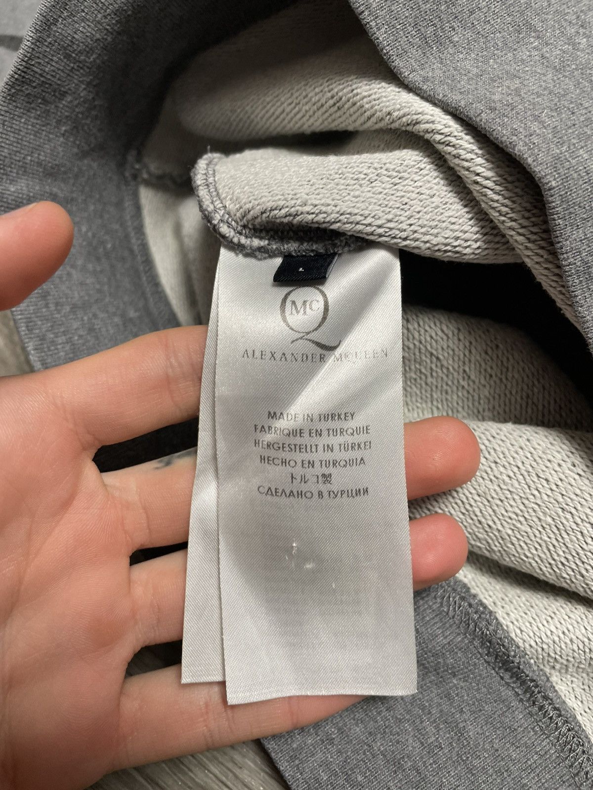 Alexander McQueen Alexander McQueen McQ Birds All Over Print Gray Sweatshirt Size L / US 10 / IT 46 - 11 Thumbnail