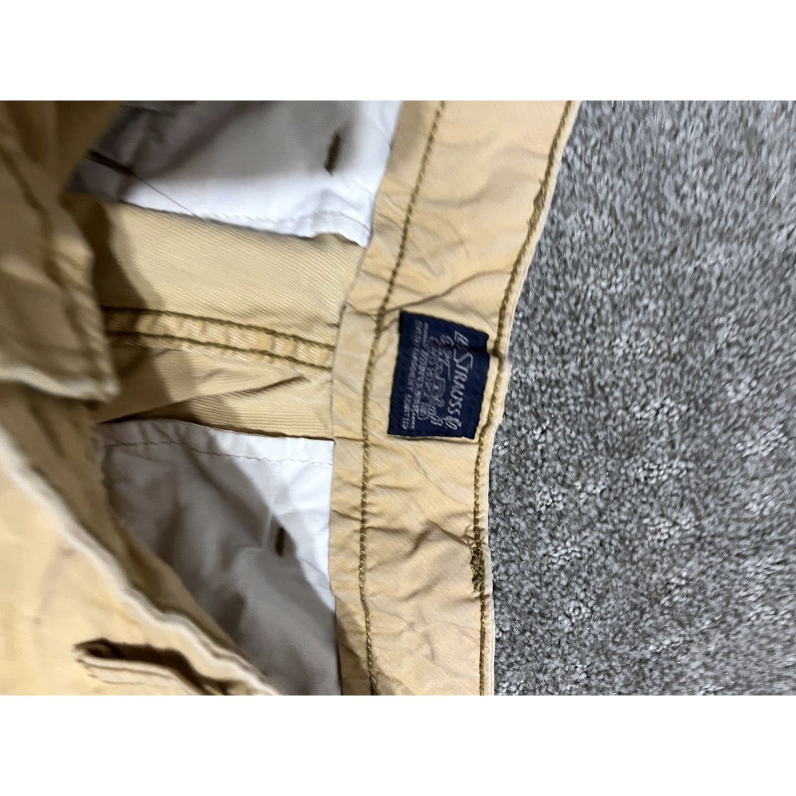 Levi's Levi's Cargo Shorts Mens Size 29 Beige Regular Fit Casual Outdoor Size US 29 - 3 Thumbnail