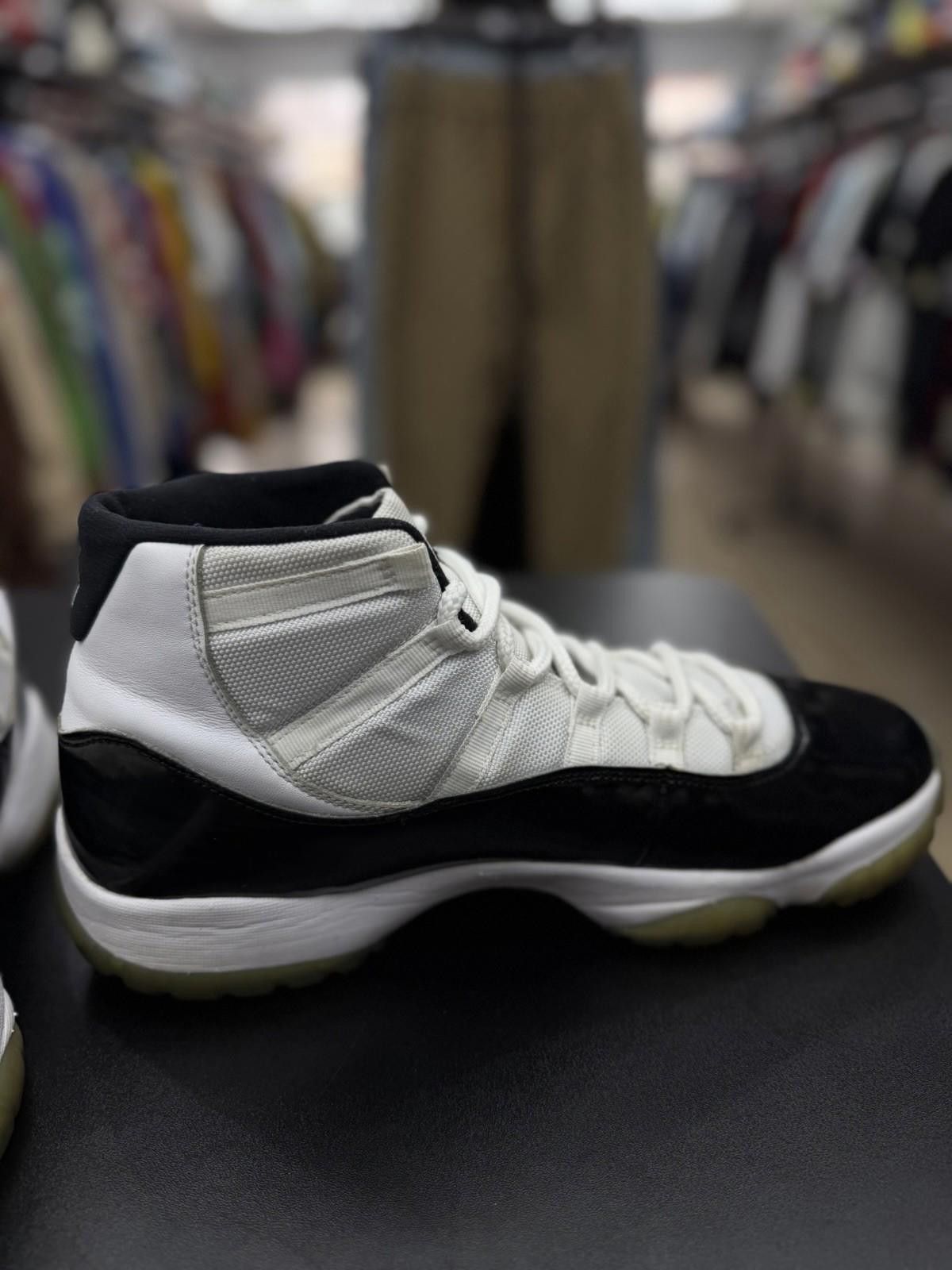 Jordan Brand Size 13 - Air Jordan 11 Retro High Concord (378037-100) Size US 13 / EU 46 - 8 Thumbnail