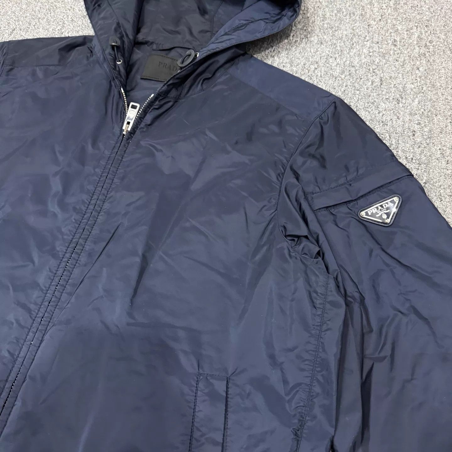 Prada Prada navy blue triangle logo shell jacket S 99 new Size US S / EU 44-46 / 1 - 3 Thumbnail