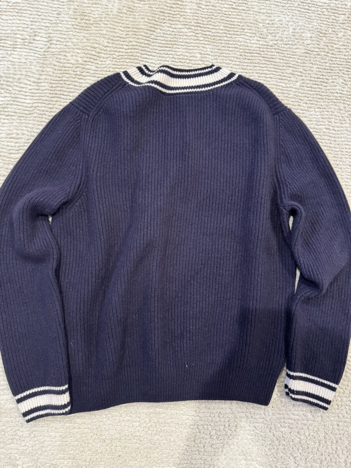 Lacoste Lacoste Dragon Varsity V-Neck Knit Sweater – Navy Size US L / EU 52-54 / 3 - 4 Thumbnail