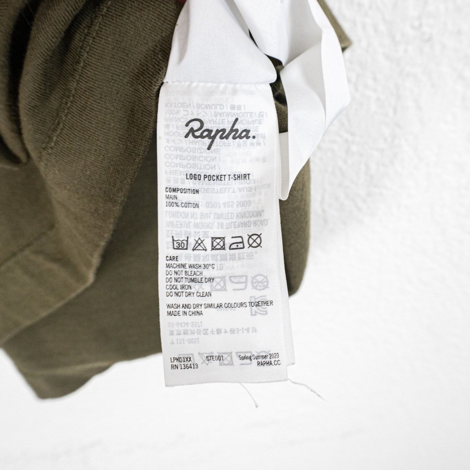 Rapha Rapha Cycling Logo Pocket T-Shirt in Olive Green Size Medium Size US M / EU 48-50 / 2 - 3 Thumbnail
