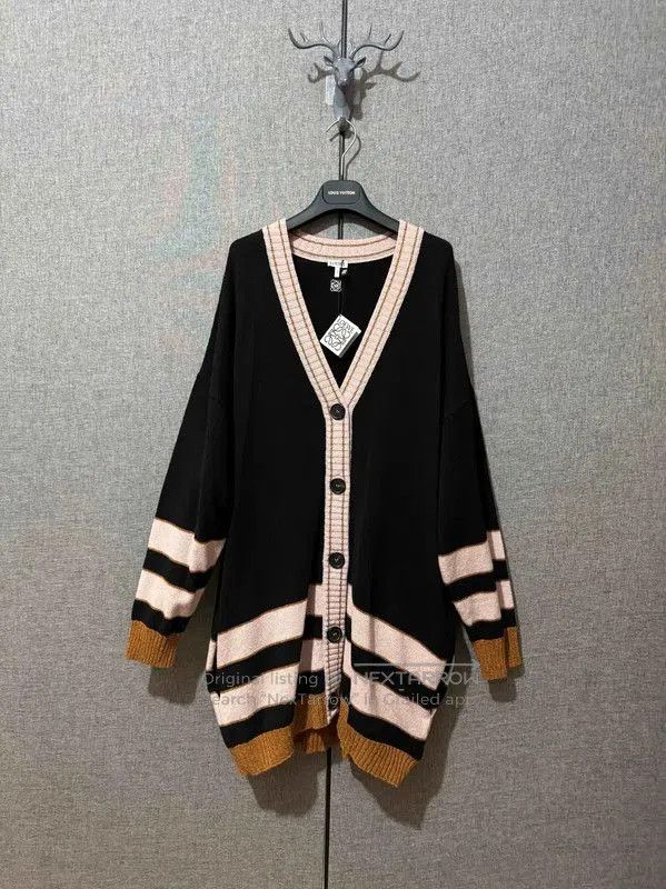 Loewe Loewe Black Wool Knit Cardigan with Embroidery . Size XS / US 0-2 / IT 36-38 - 1 Thumbnail