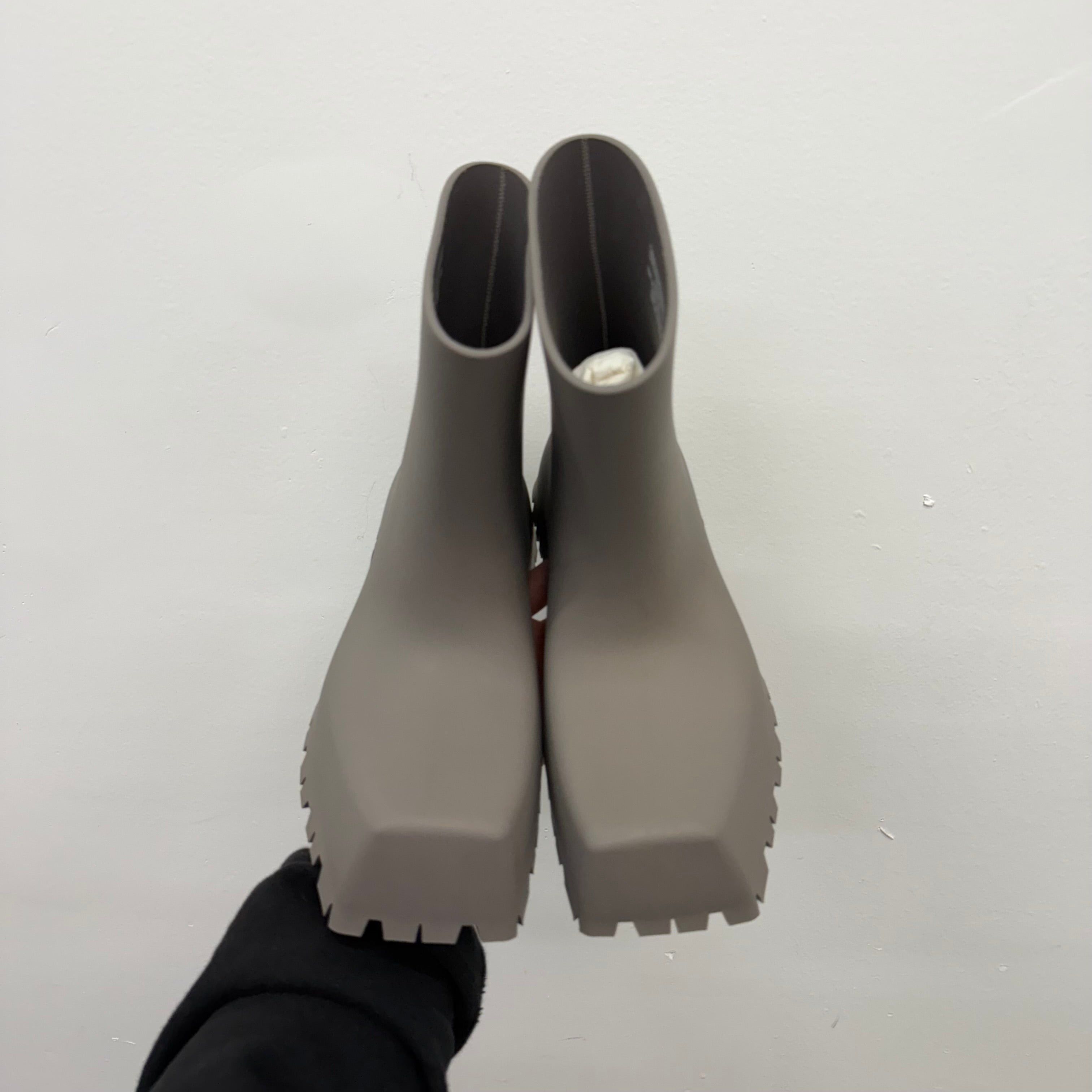 Balenciaga Balenciaga Trooper Boot - Size 8 US Grey Rubber NEW Size US 8 / EU 41 - 2 Thumbnail
