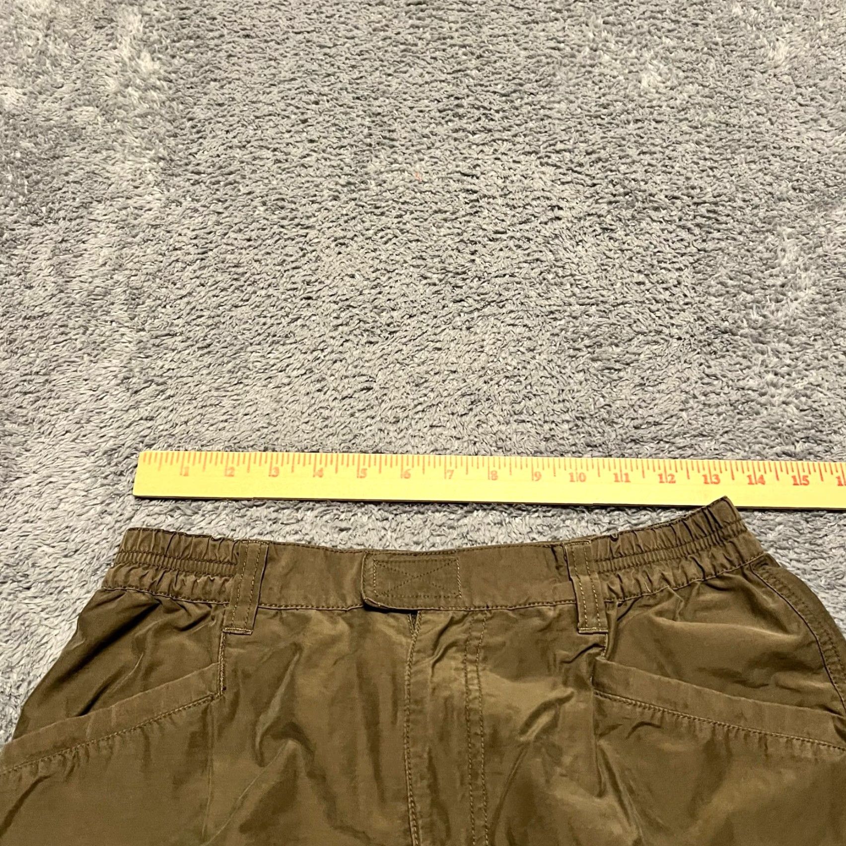 Vintage Columbia Pants Womens 6 Short Zip Off Convertible Cargo Hiking Brown Green Shorts Womens 6 Brown Green Zip Off Convertible Shorts Hiking Size 28" / US 6 / IT 42 - 7 Thumbnail