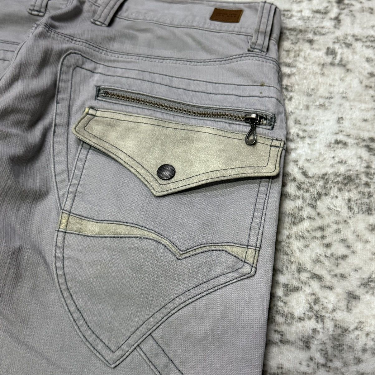 Nicole Club Nicole Club Japan Paneled Gun Pocket Flared Jeans Size US 30 / EU 46 - 11 Thumbnail
