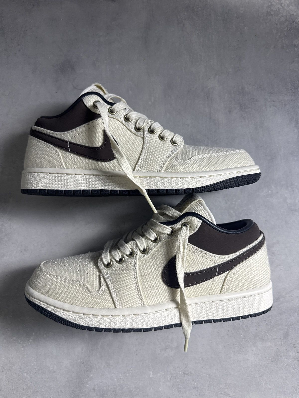 Nike Nike Air Jordan 1 Low PRM 6.5M(Pale Ivory/Baroque Brown) Size US 6.5 / EU 39-40 - 1 Thumbnail