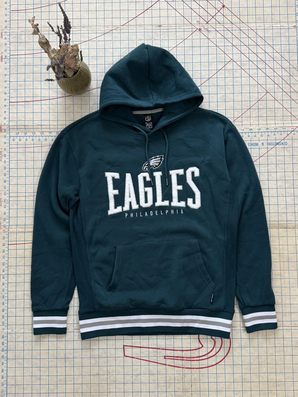 NWOT NFL Team Apparel Philadelphia Eagles Hoodie Size Medium