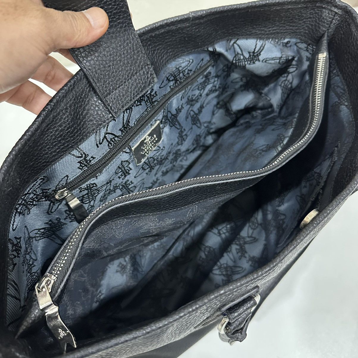 Vivienne Westwood ‼️YES‼️VIVIENNE WESTWOOD TOTE HANDBAG Size ONE SIZE - 11 Thumbnail