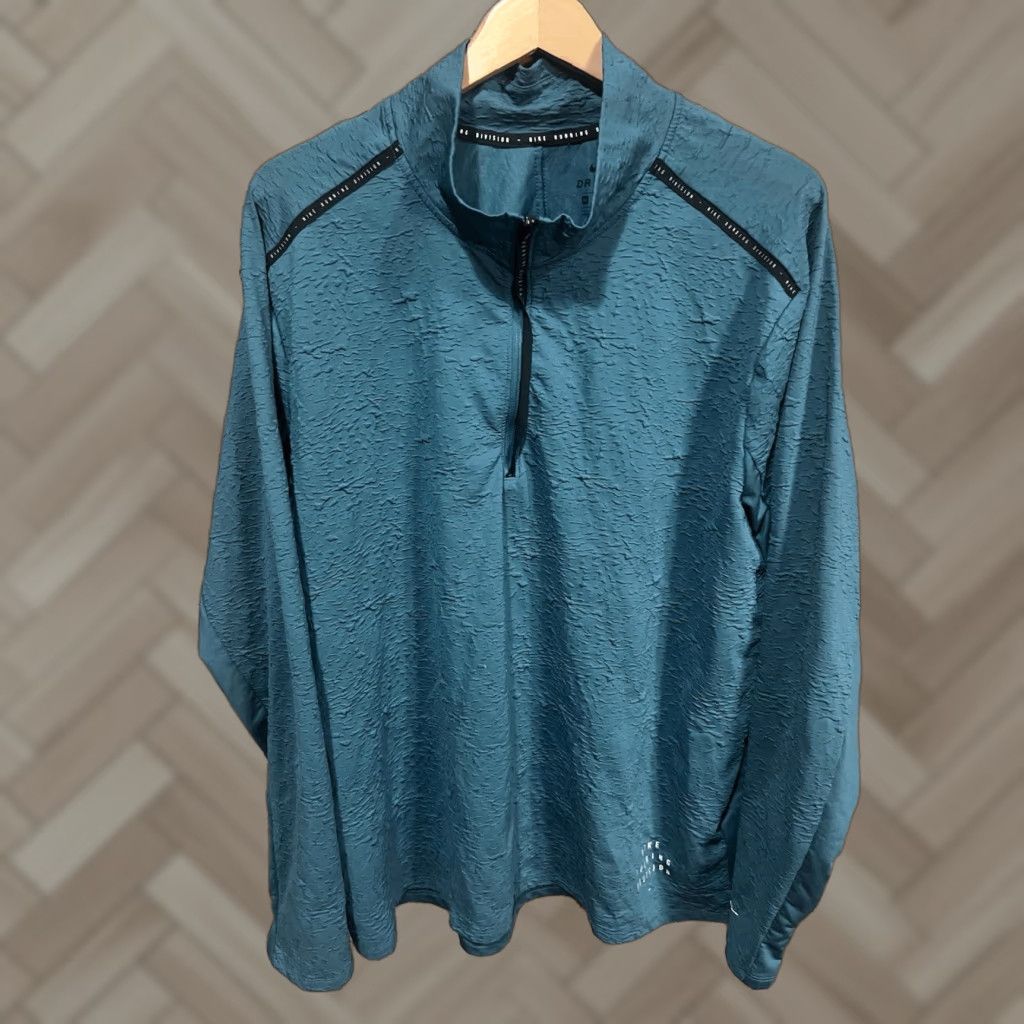 Nike Nike Dri-FIT Element Running Division Pullover 2XL Blue Zip Mens Pullover Nike Element 2XL Running Sportswear Athletic Casual Shirts Size US XXL / EU 58 / 5 - 1 Thumbnail