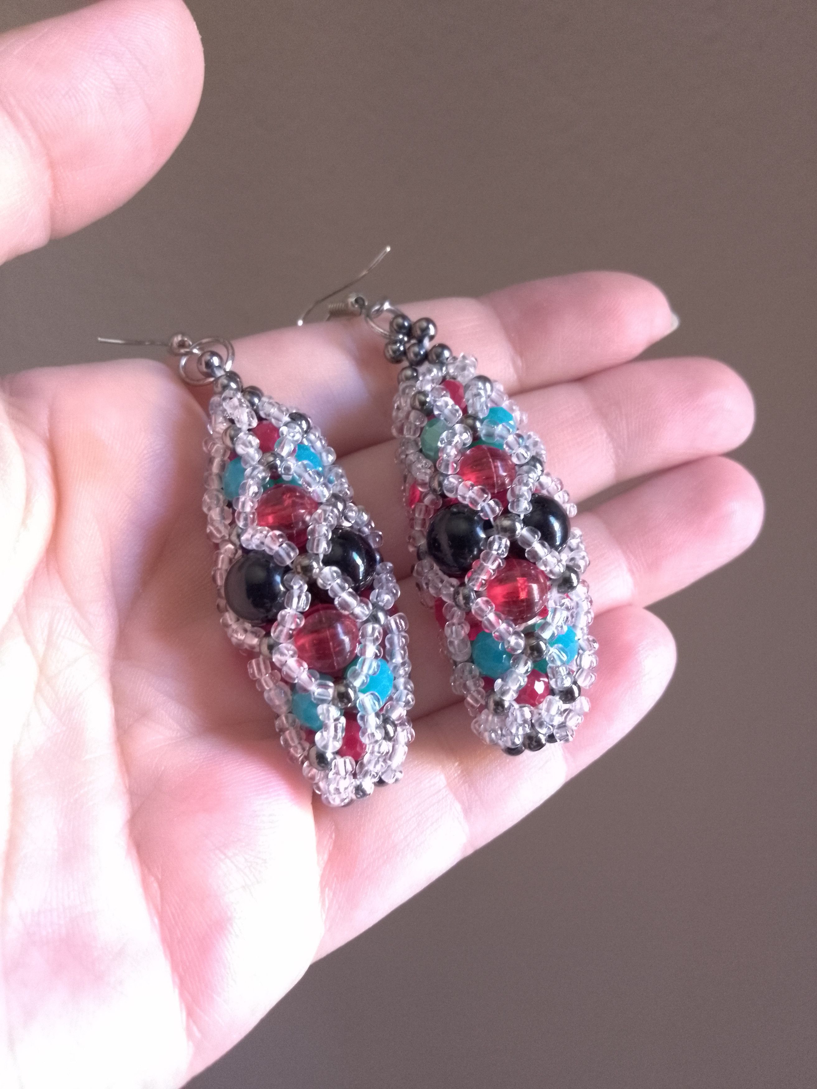 Handmade Earrings Vintage Pearls Black Red Elegant/Alternative Size ONE SIZE - 4 Thumbnail