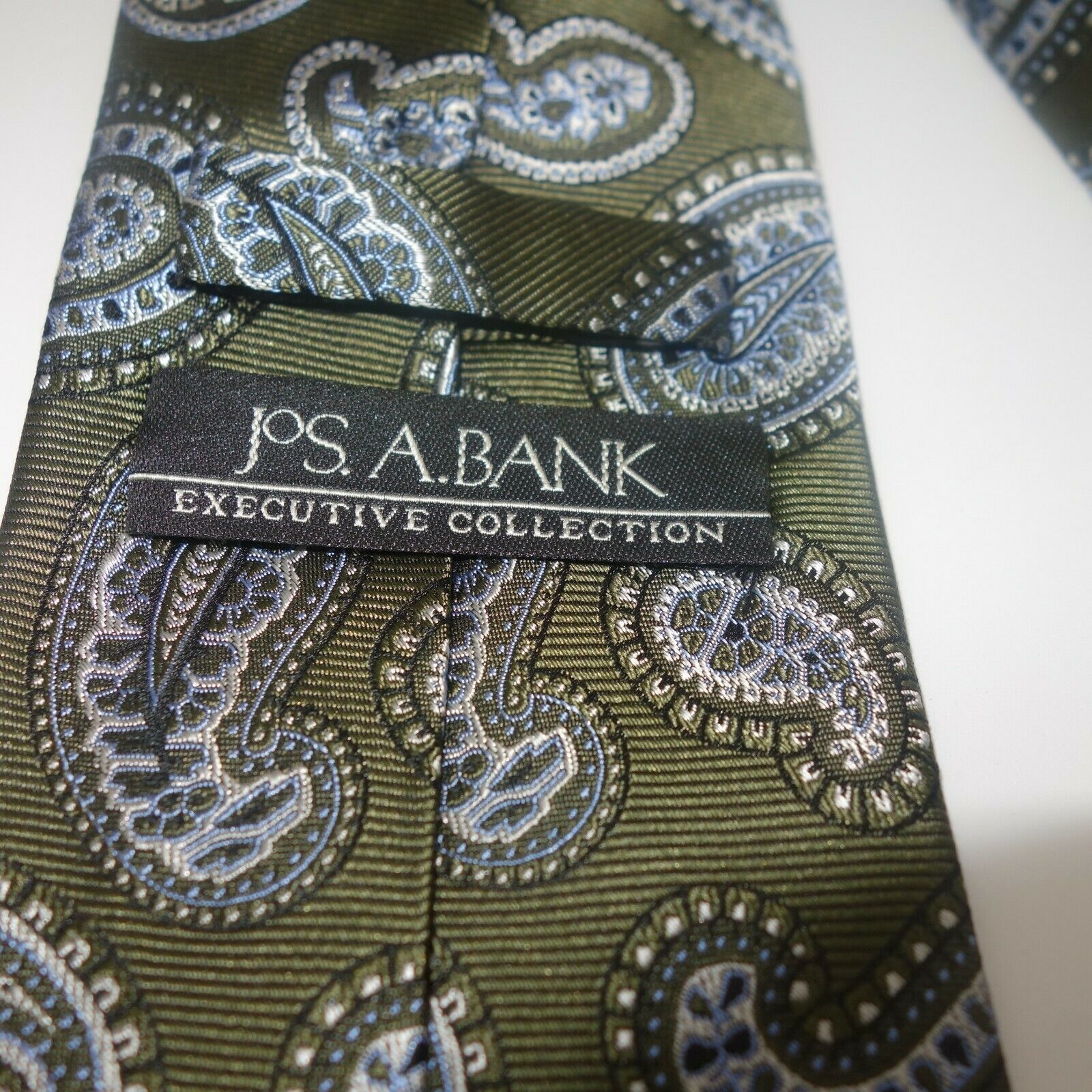 Jos. A. Bank Joseph A Bank Signature Green Blue White 100% Silk Tie Size ONE SIZE - 5 Thumbnail
