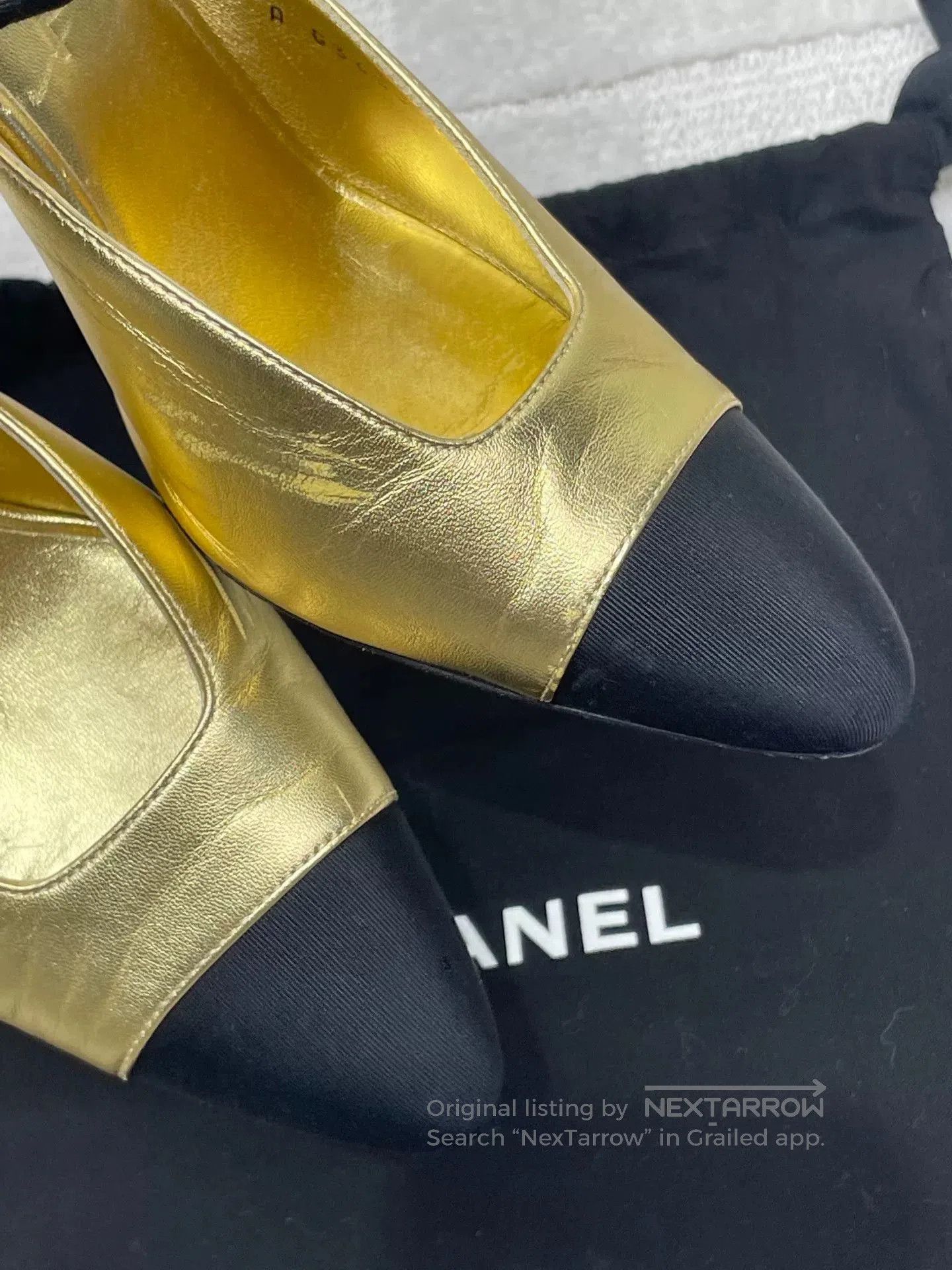Chanel Chanel Runway Black Gold Bow Block Heels. Size US 5.5 / IT 35.5 - 4 Thumbnail