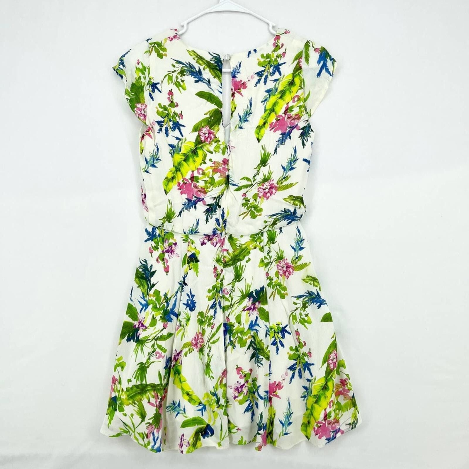 Other Roam Positano Cream Floral Cap Sleeve V Neck Mini Dress XS Size XS / US 0-2 / IT 36-38 - 4 Thumbnail