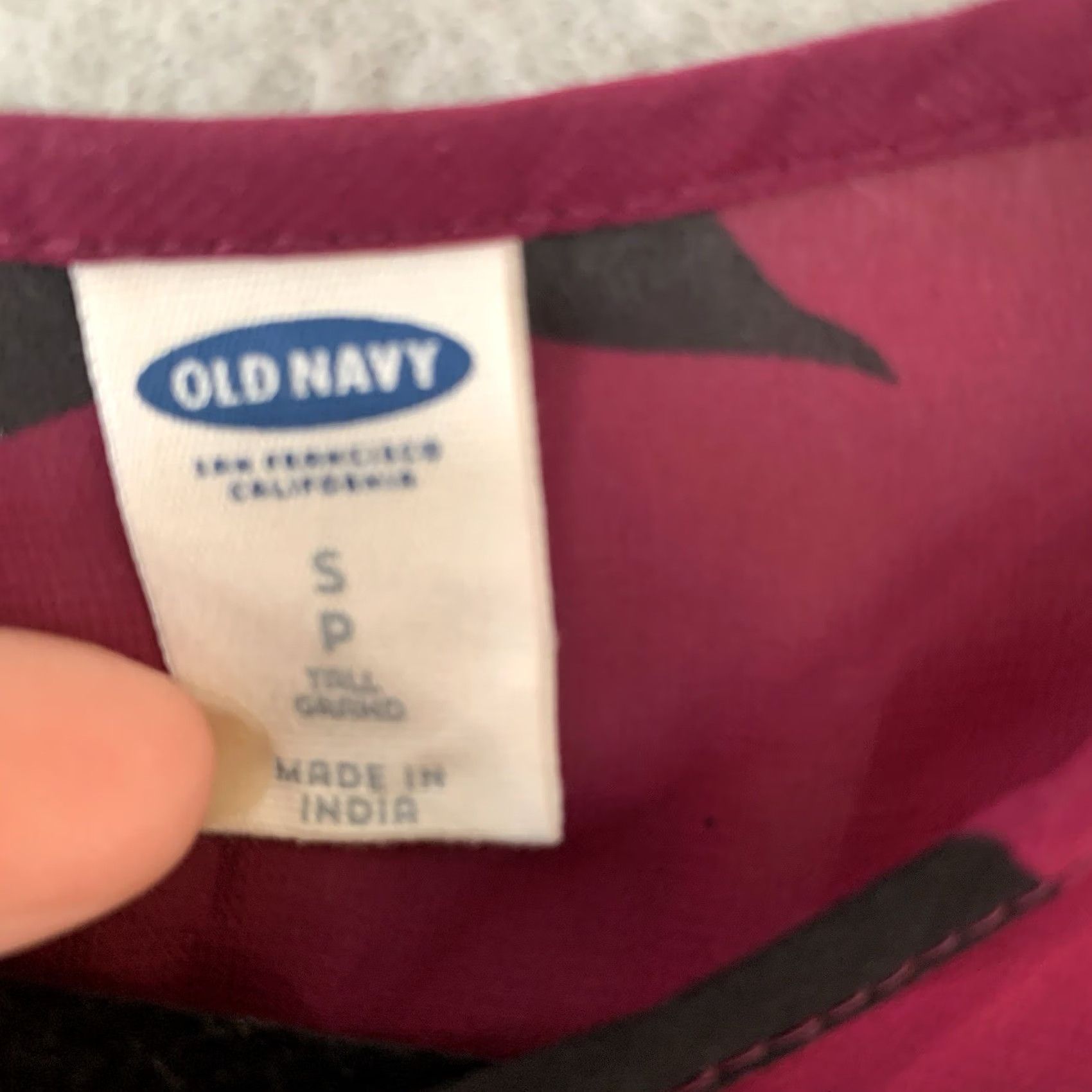 Old Navy VINTAGE Old Navy Blouse Women's S Tall Purple Floral Sheer Chiffon Round Neck Long Sleeve Pullover Casual Workwear Lagenlook Boho Hippie Gothic Size S / US 4 / IT 40 - 4 Thumbnail