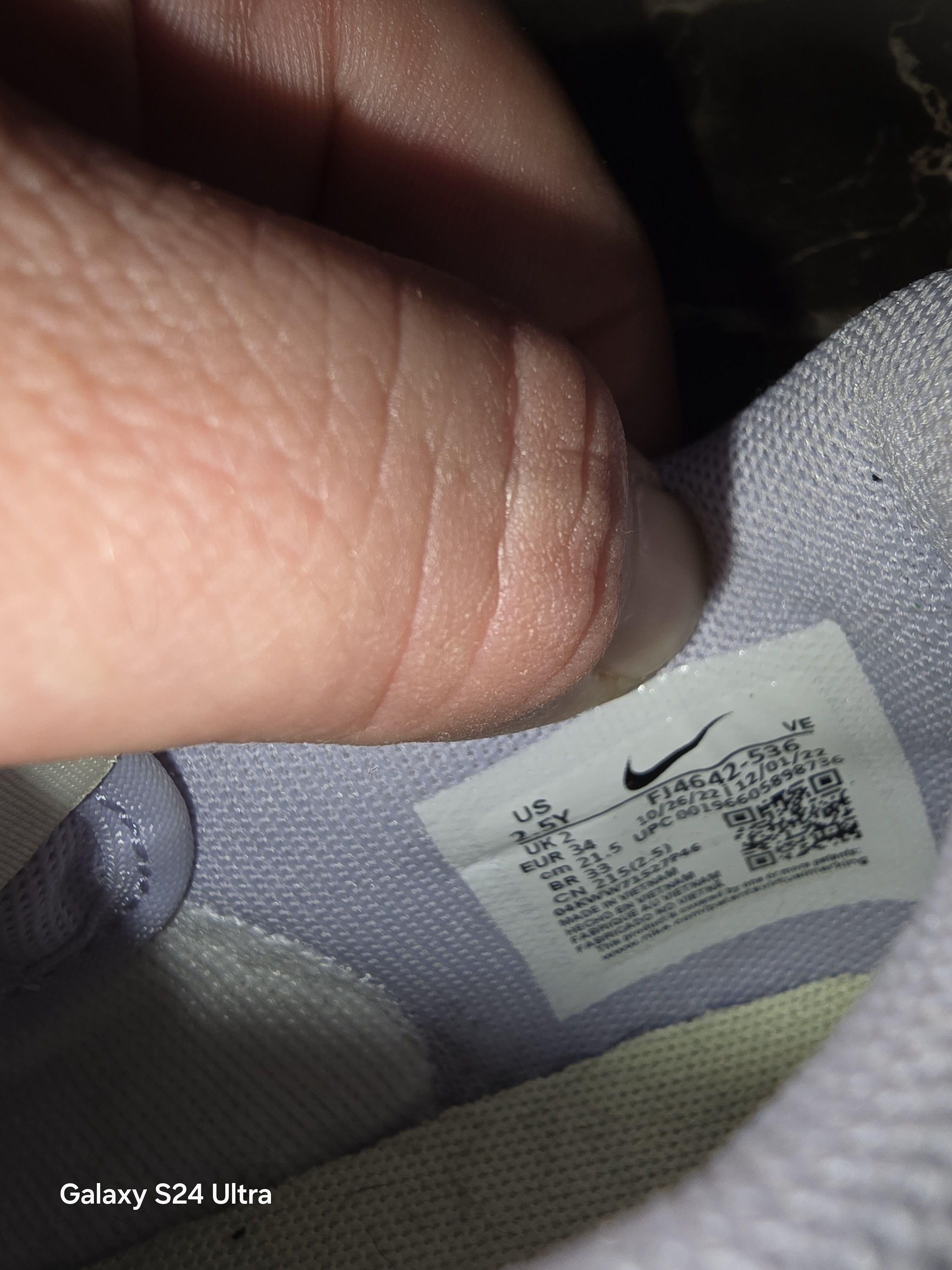 Nike Kids Dunk easter low, read description Size US 5 / EU 37 - 6 Thumbnail