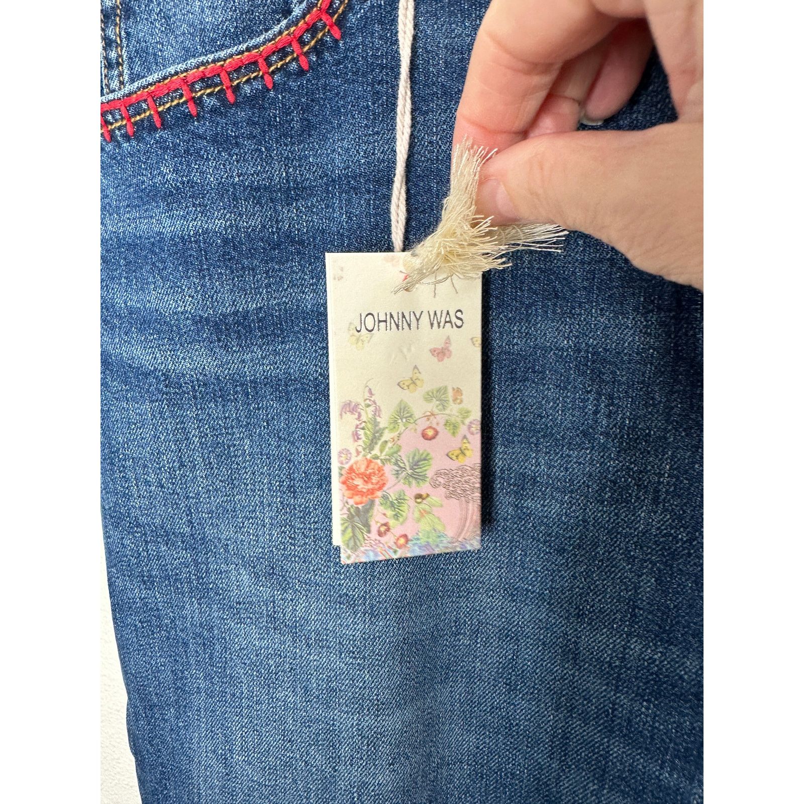 Johnny Was NWT Johnny Was Avery Cropped Baby Boot Mid Rise Slim Jean 32 Size 32" / US 10 / IT 46 - 6 Thumbnail