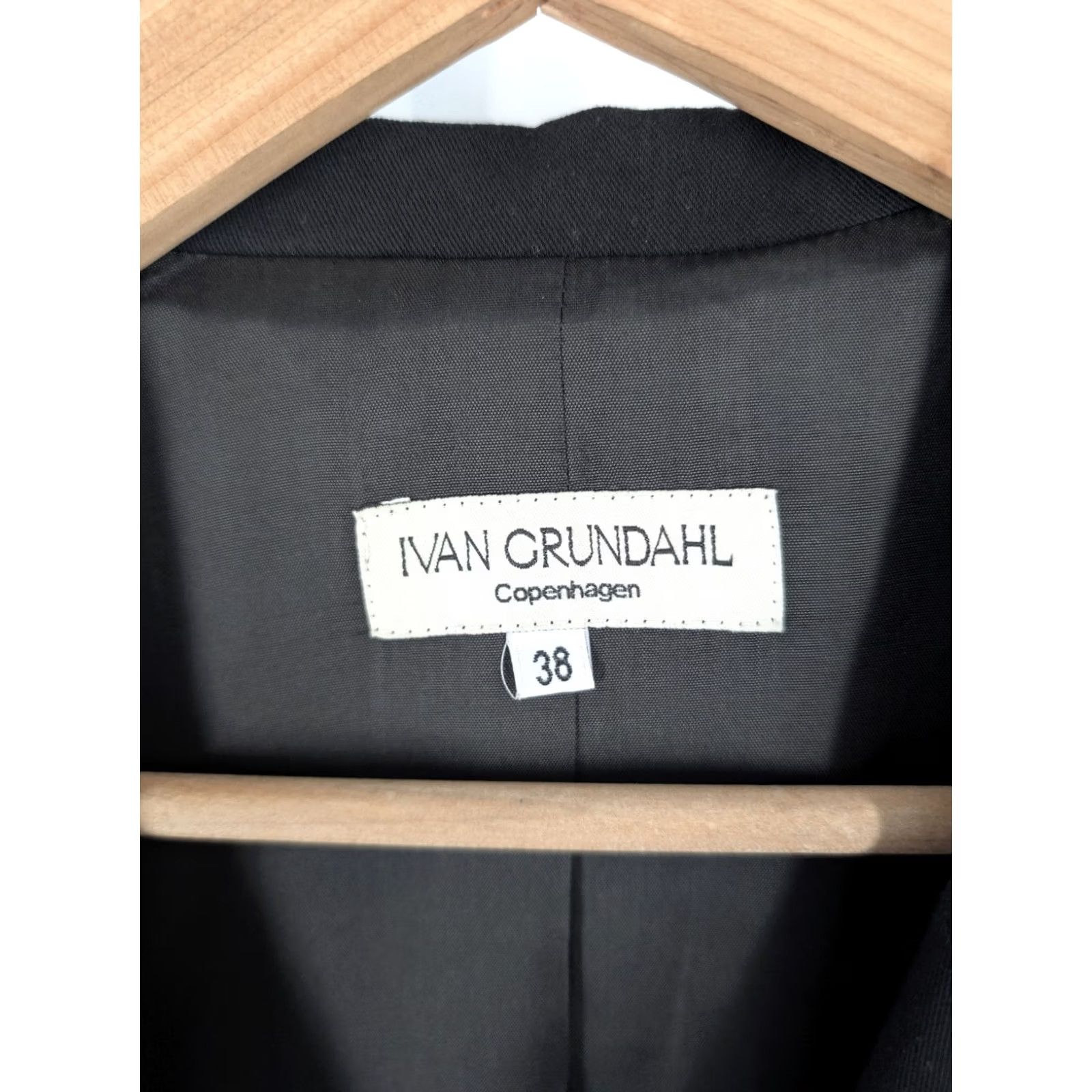 Vintage VINTAGE Ivan Grundahl Copenhagen Gothic Avant Garde Deconstructed Art Tie Blazer Women Wool Black 38 Modern Blazer Mens Womens Girls Size XS / US 0-2 / IT 36-38 - 6 Thumbnail