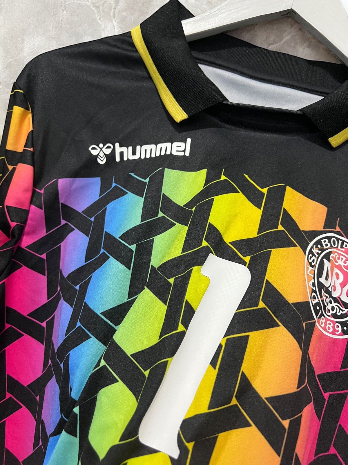 Hummel × Vintage DENMARK GOALKEEPER 1992 Jersey HUMMEL Shirt Reproduction y2k Size US M / EU 48-50 / 2 - 7 Thumbnail