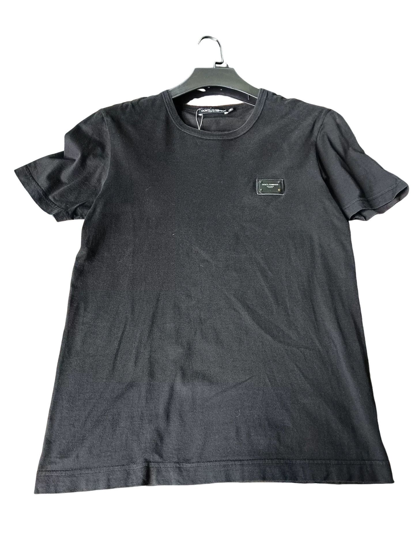 Dolce & Gabbana Dolce & Gabbana Metal Logo Plate T-Shirt Size 48 Size US M / EU 48-50 / 2 - 1 Thumbnail