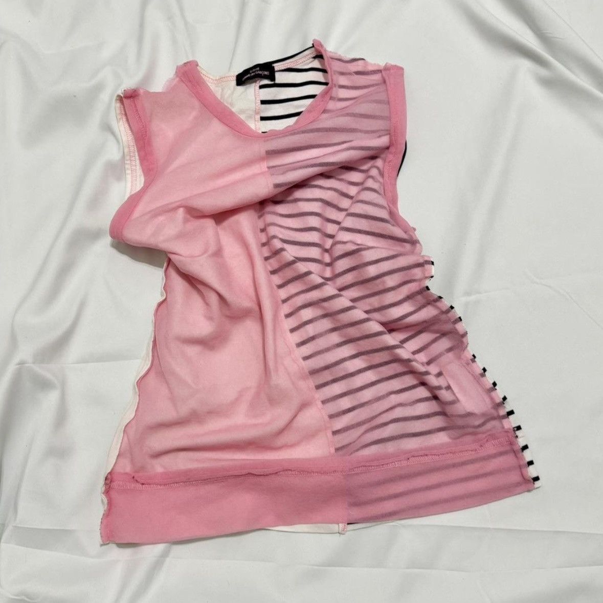 CDG by Comme des Garcons × Comme des Garcons × Tricot Comme des Garcons 2003 Tricot Comme des Garçons Pink Stripe Switching Tank Top Size S / US 4 / IT 40 - 3 Thumbnail
