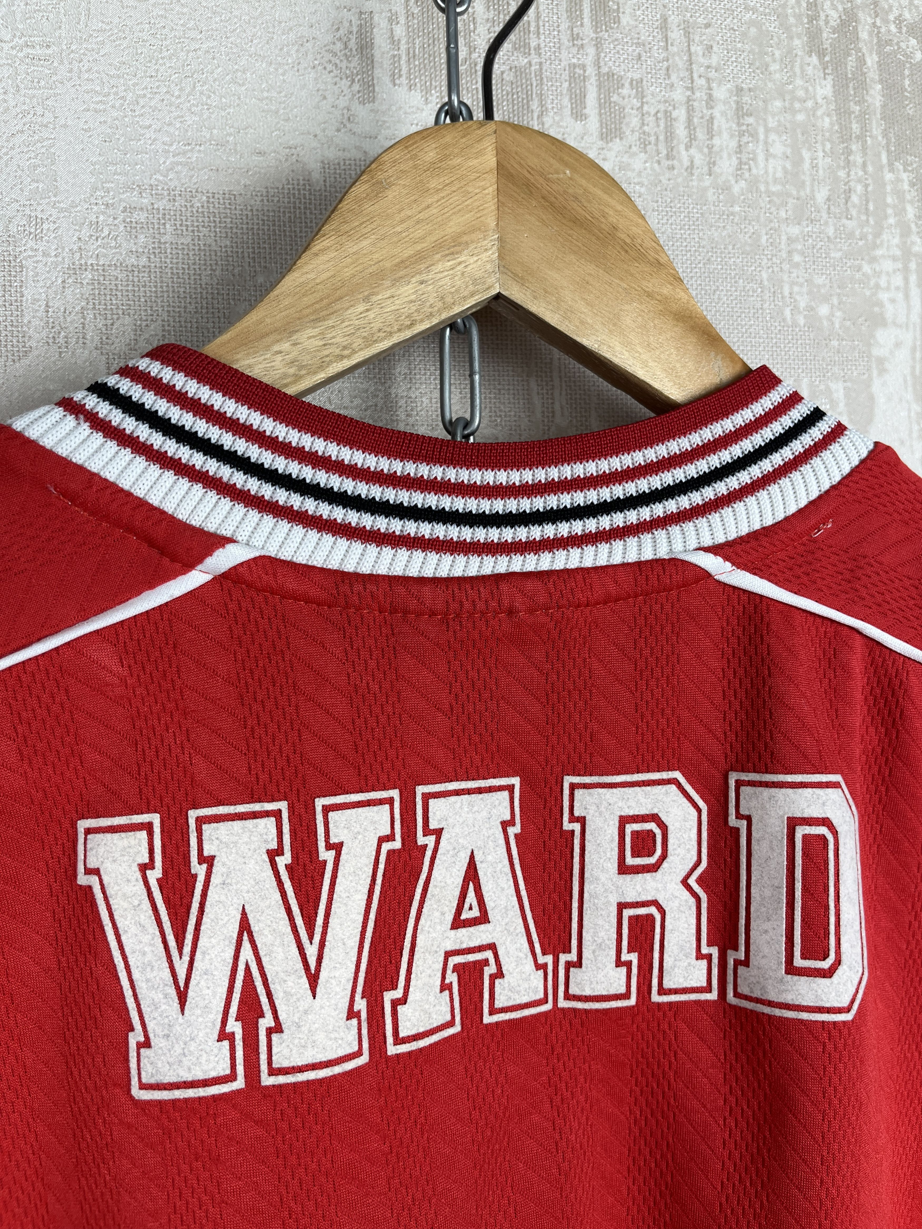 Vintage Barnsley FC WARD 1998 1999 Admiral Home Soccer Jersey Size US M / EU 48-50 / 2 - 21 Thumbnail