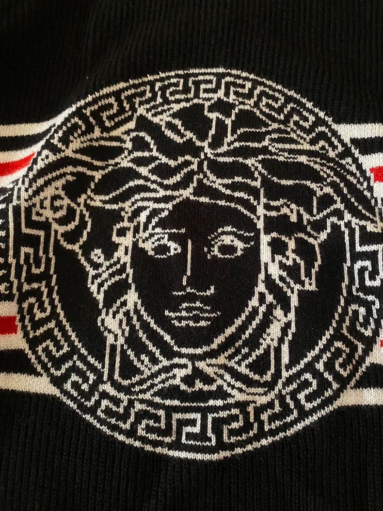 Versace Versace Wool knitted sweater with long sleeves Size US L / EU 52-54 / 3 - 5 Thumbnail