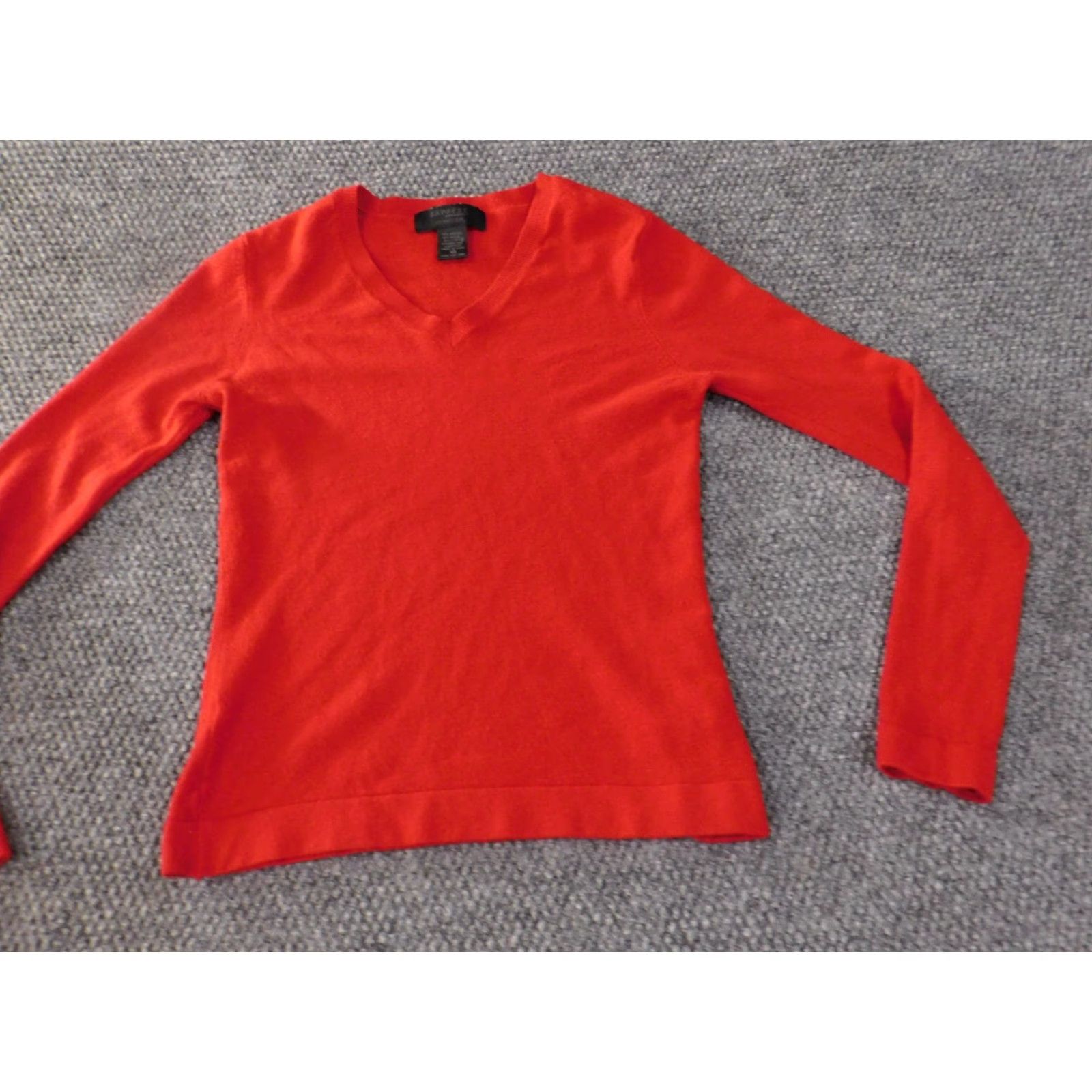 Express Express Sweater XS Womens Red Pullover V-Neck Regular Knit Stretch Nylon Acrylic Casual Size XS / US 0-2 / IT 36-38 - 2 Thumbnail