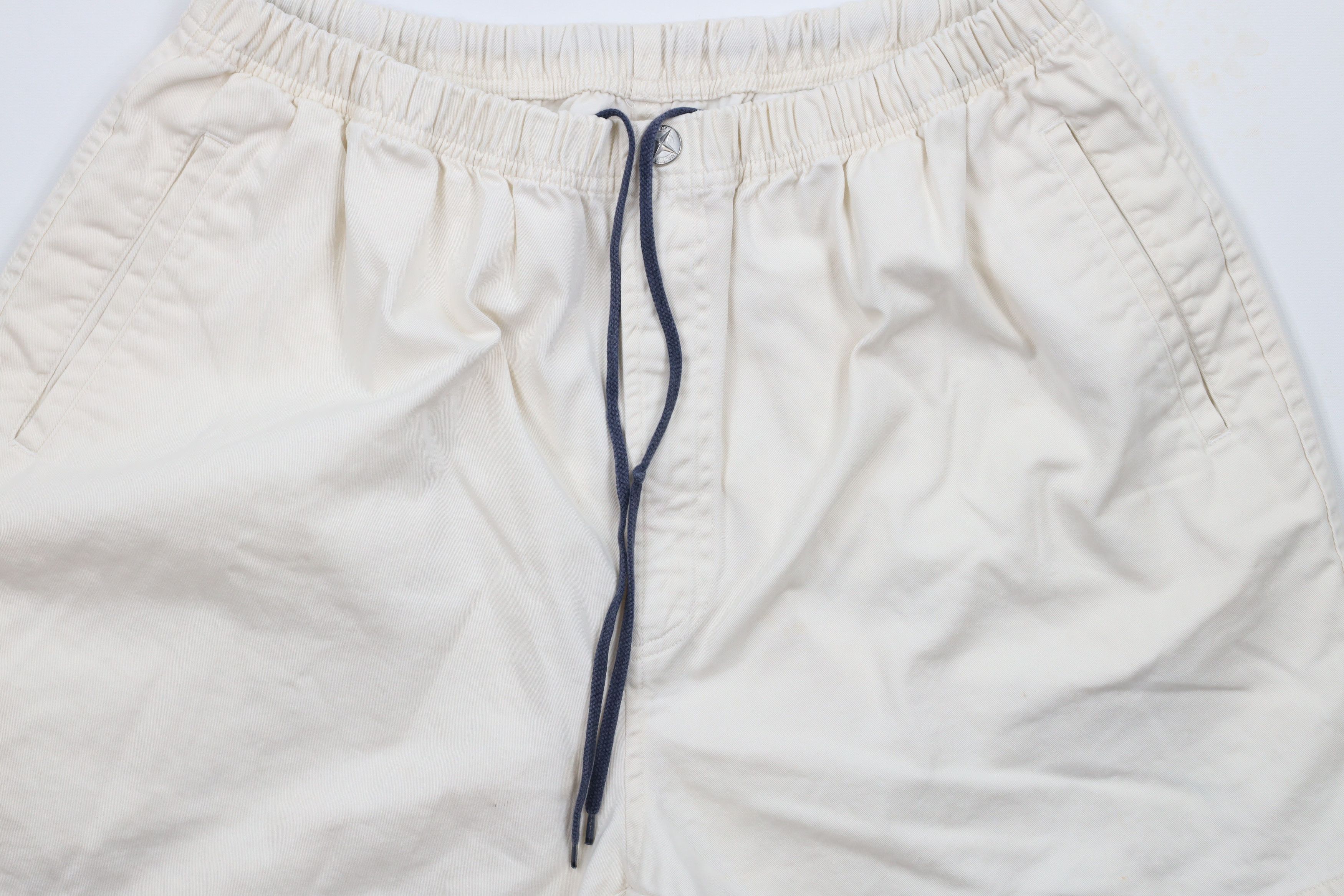 Nautica × Vintage Vintage 90s Nautica Spell Out Above Knee Shorts Cream Size US 34 / EU 50 - 3 Thumbnail
