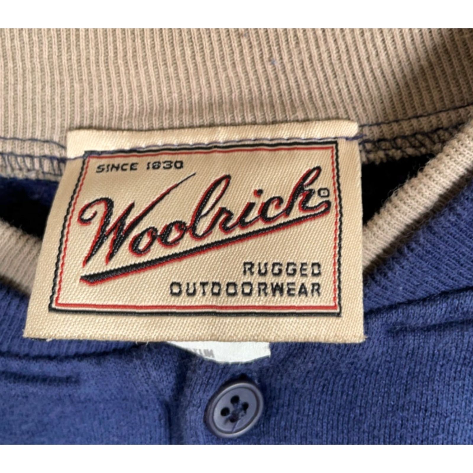 Vintage VINTAGE Woolrich Sweatshirt Henley 90s Eagle Print Adult Medium Blue Men’s Woolrich Logo Graphic Print Pockets Crew Neck Size US M / EU 48-50 / 2 - 3 Thumbnail