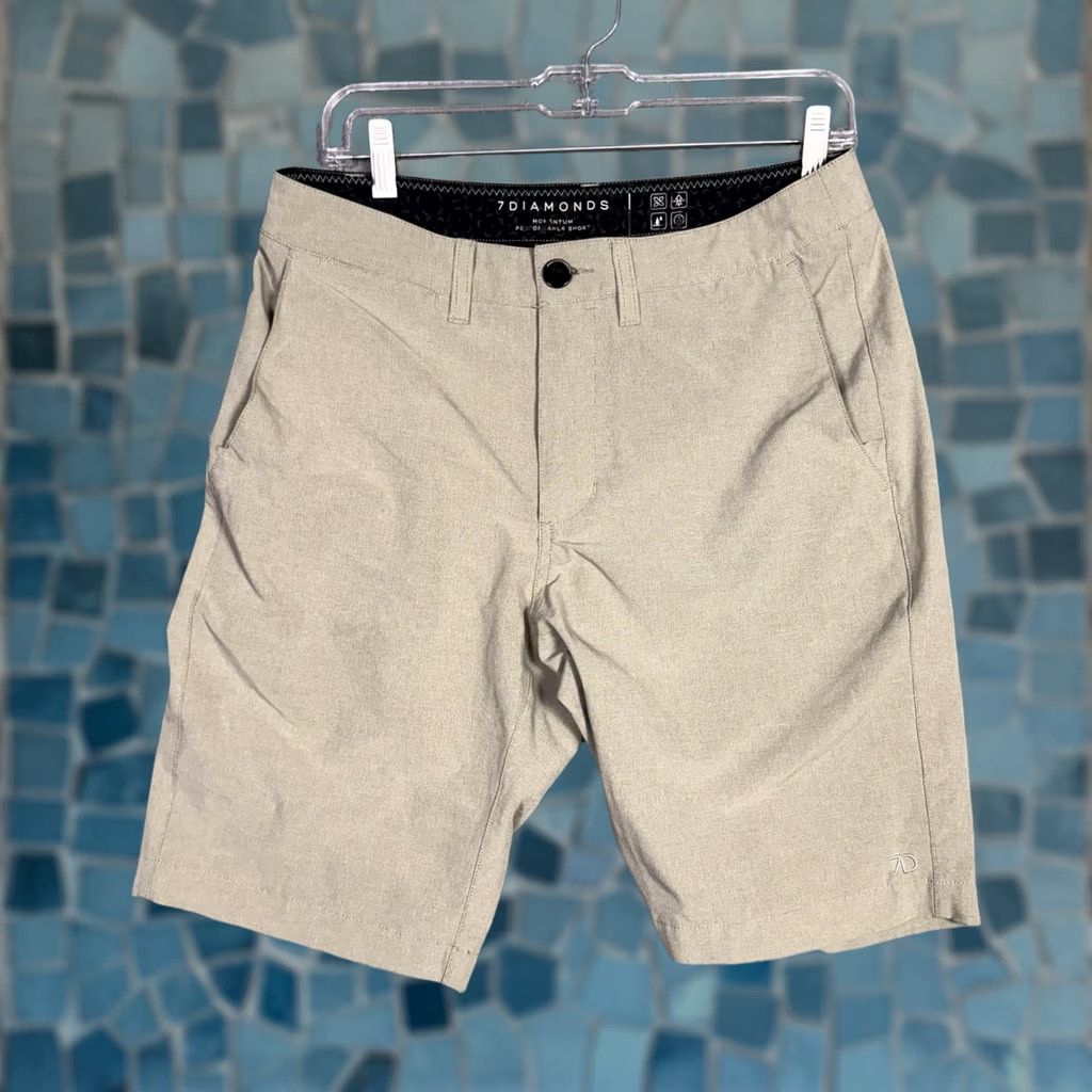 Vintage 7 Diamonds Shorts Mens 30x10 Hybrid Momentum Performance Lightweight 7D Golf Chino Casual Beige Pocket Pockets Slim? Size US 30 / EU 46 - 1 Thumbnail