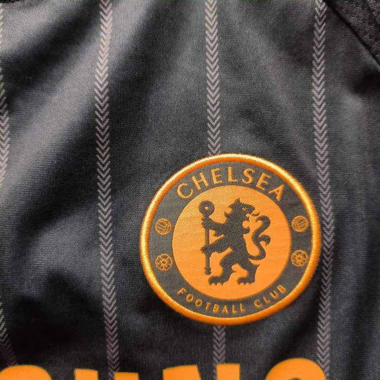 Adidas Chelsea 2010-11 Adidas away Techfit football jersey size L Size US L / EU 52-54 / 3 - 3 Thumbnail