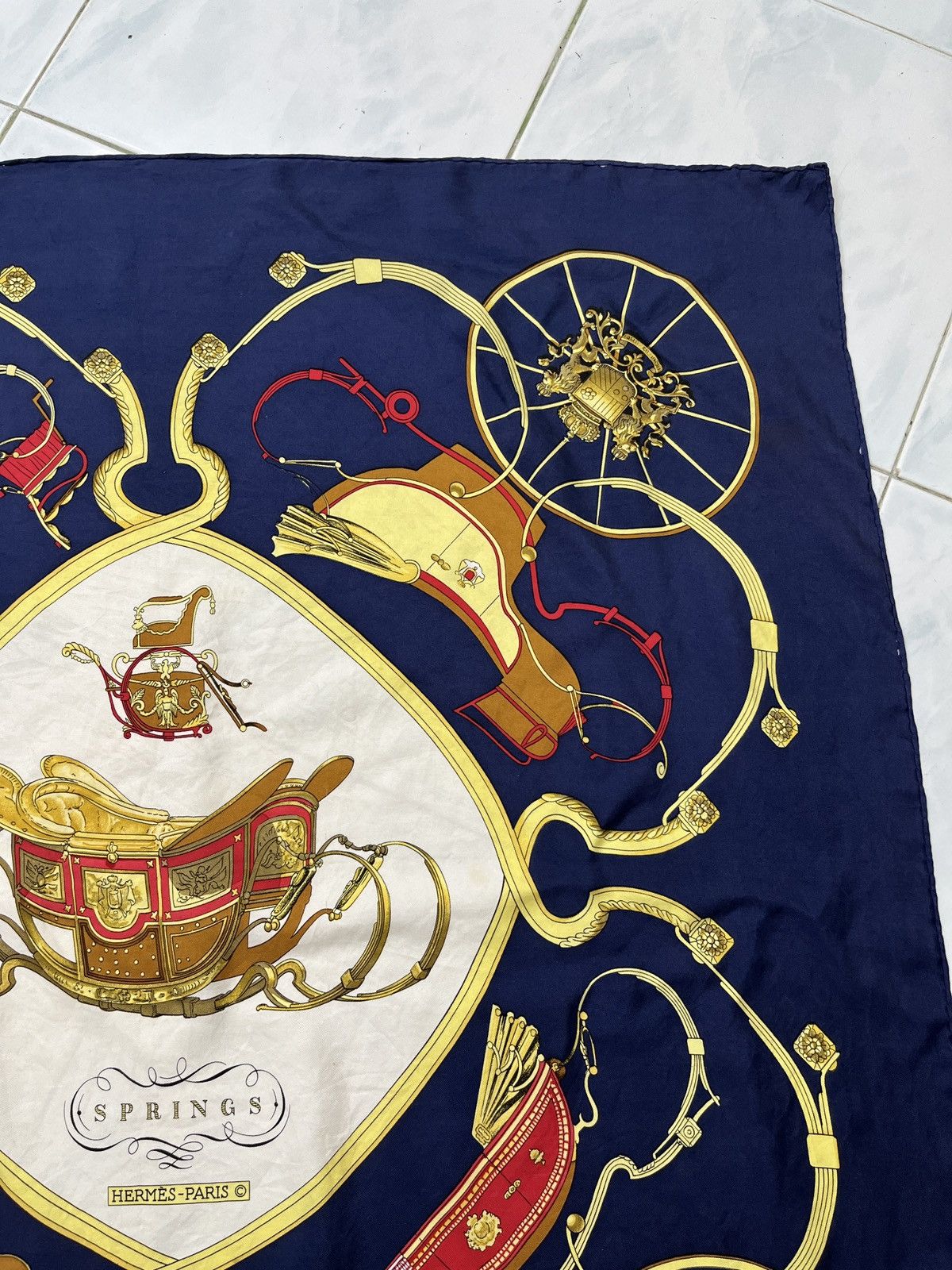 Hermes 🔥🔥🔥AUTHENTIC VINTAGE HERMES SPRINGS SILK SCARF Size ONE SIZE - 3 Thumbnail