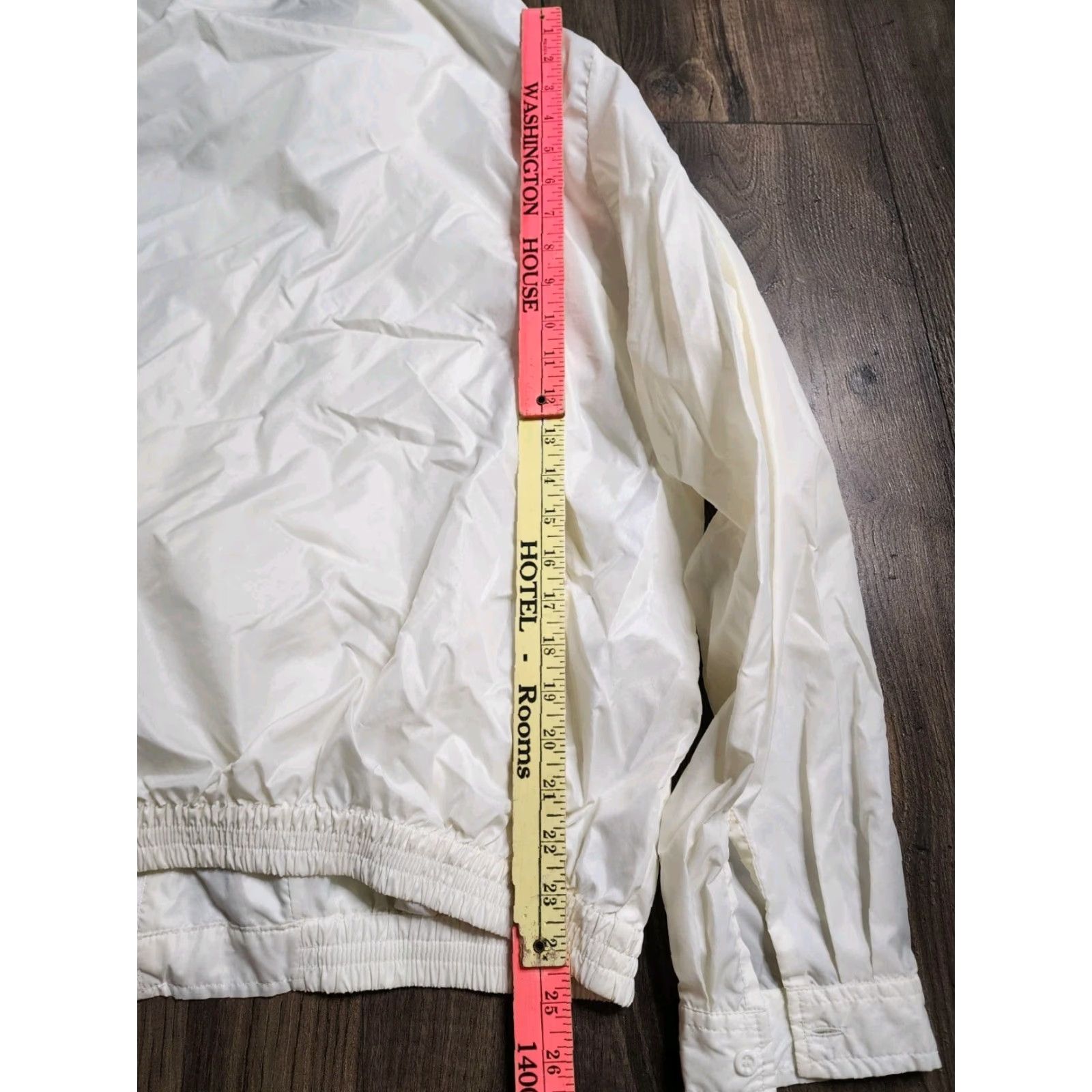 Vintage VINTAGE Makita Windbreaker Jacket Mens XL Embroidered Nylon Ivory Red 90s Size US XL / EU 56 / 4 - 2 Thumbnail