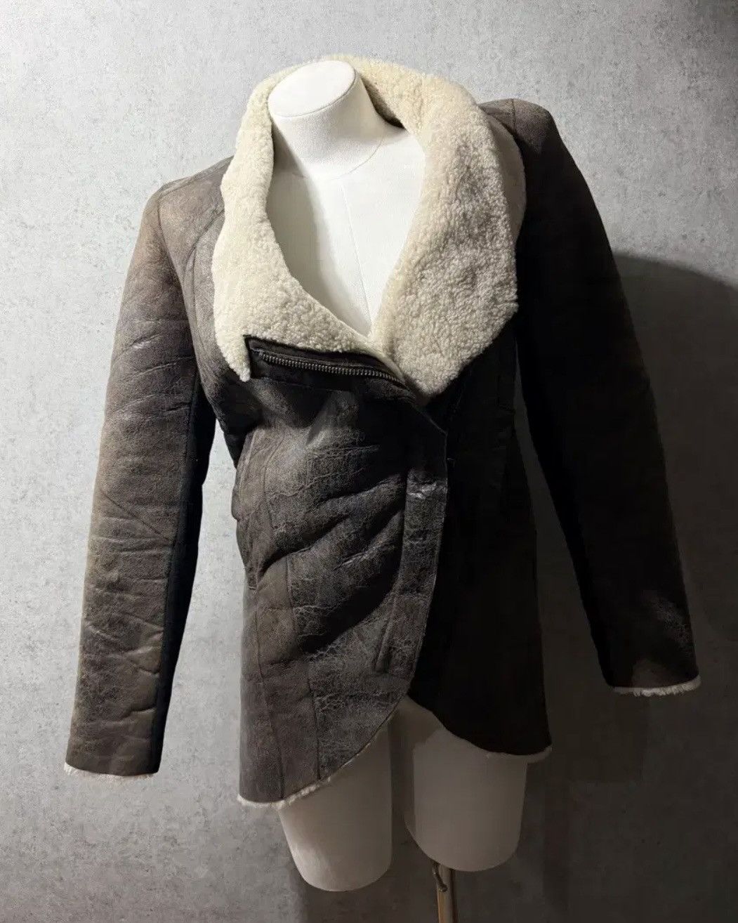 Helmut Lang Helmut Lang Asymmetric Shearling Lambskin Leather Jacket Size S / US 4 / IT 40 - 7 Thumbnail