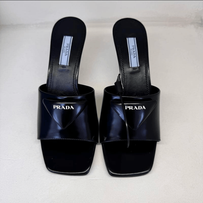 Prada Prada round toe slip-on loafers Size US 6 / IT 36 - 2 Thumbnail